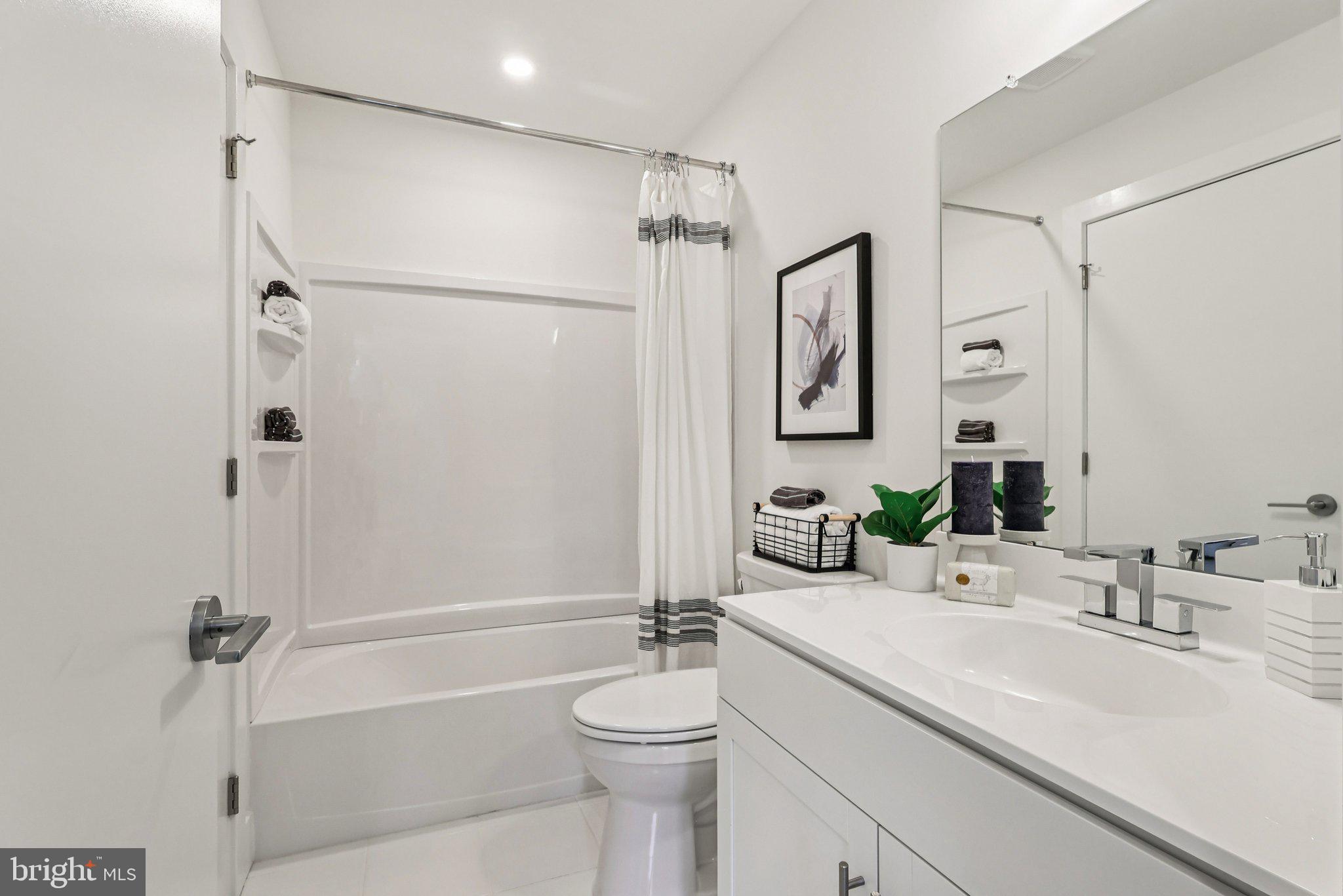 RIVER PLACE - Residential