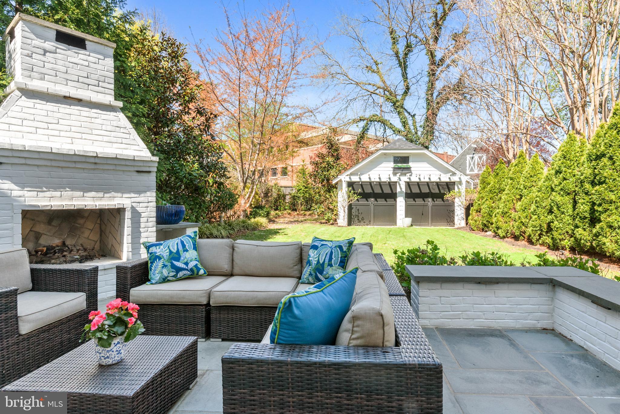 MURRAY HILL - Residential