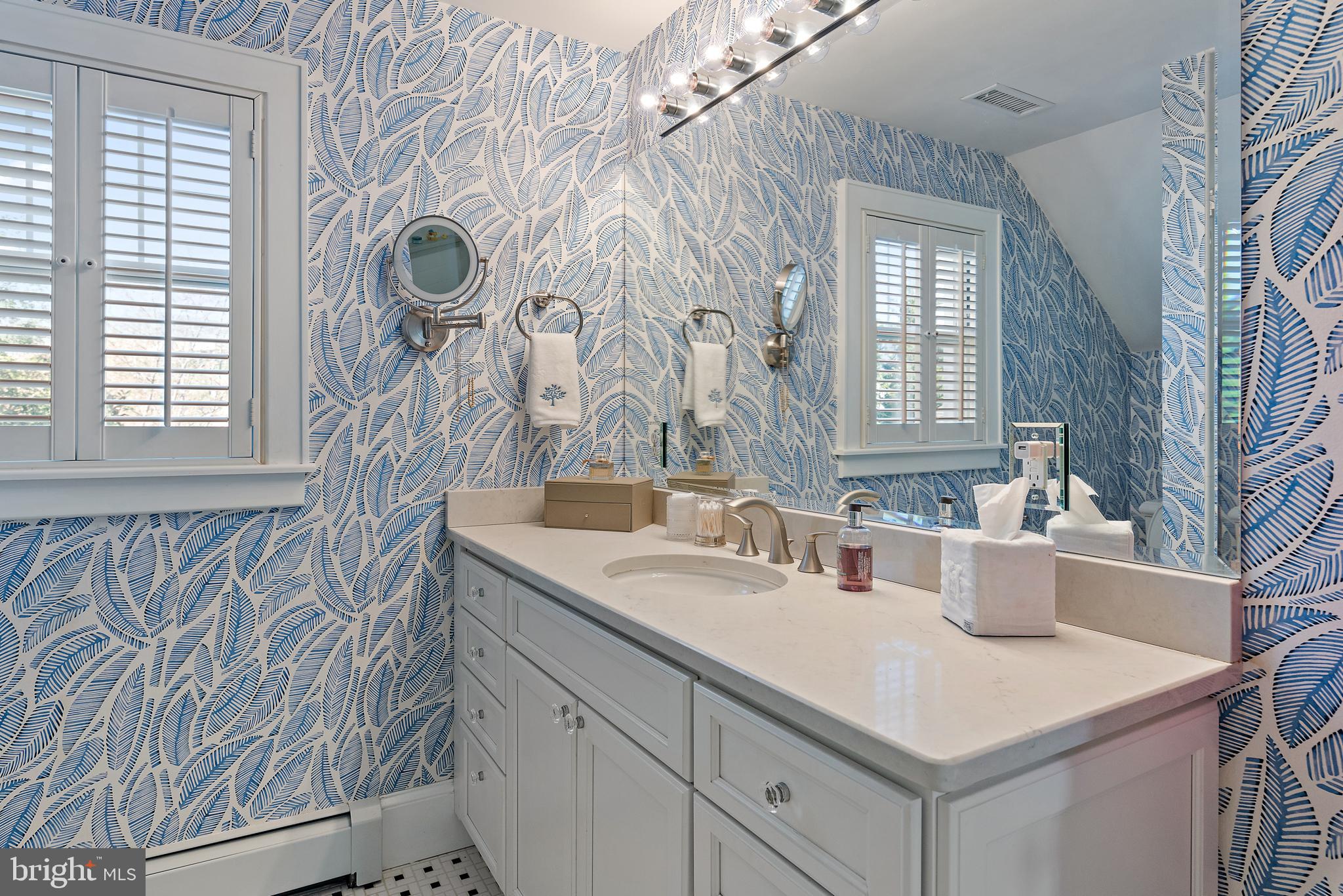 MURRAY HILL - Residential