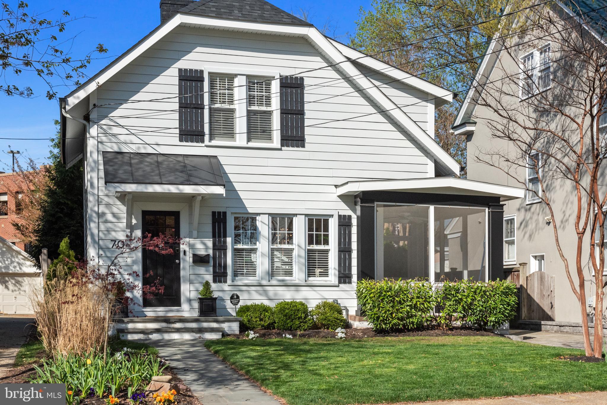 MURRAY HILL - Residential