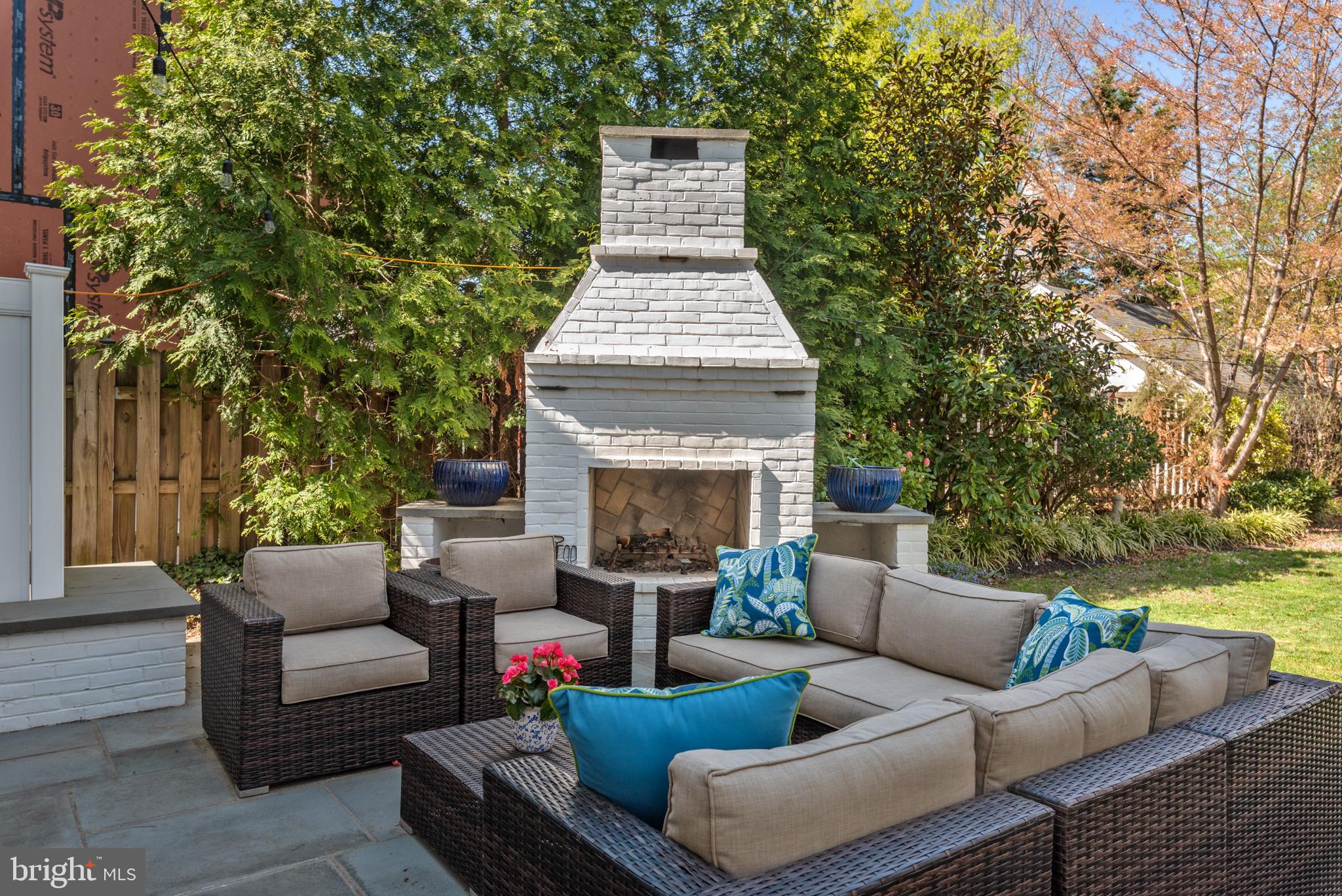 MURRAY HILL - Residential