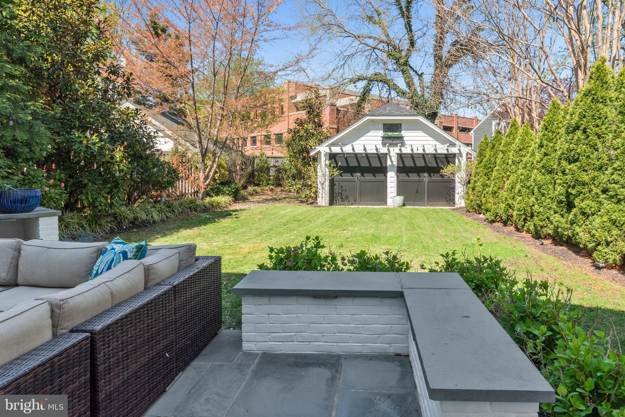 MURRAY HILL - Residential