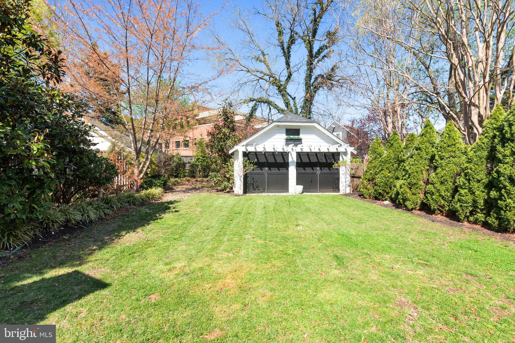 MURRAY HILL - Residential