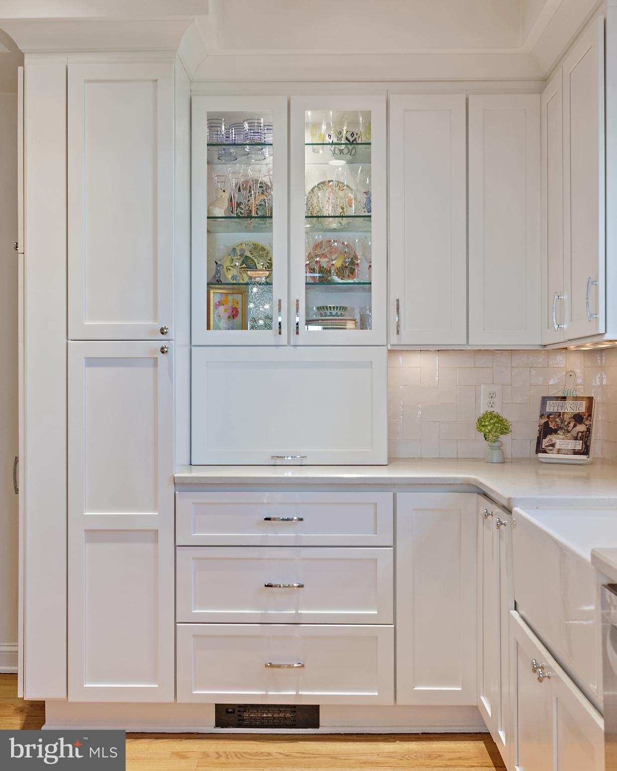 MURRAY HILL - Residential