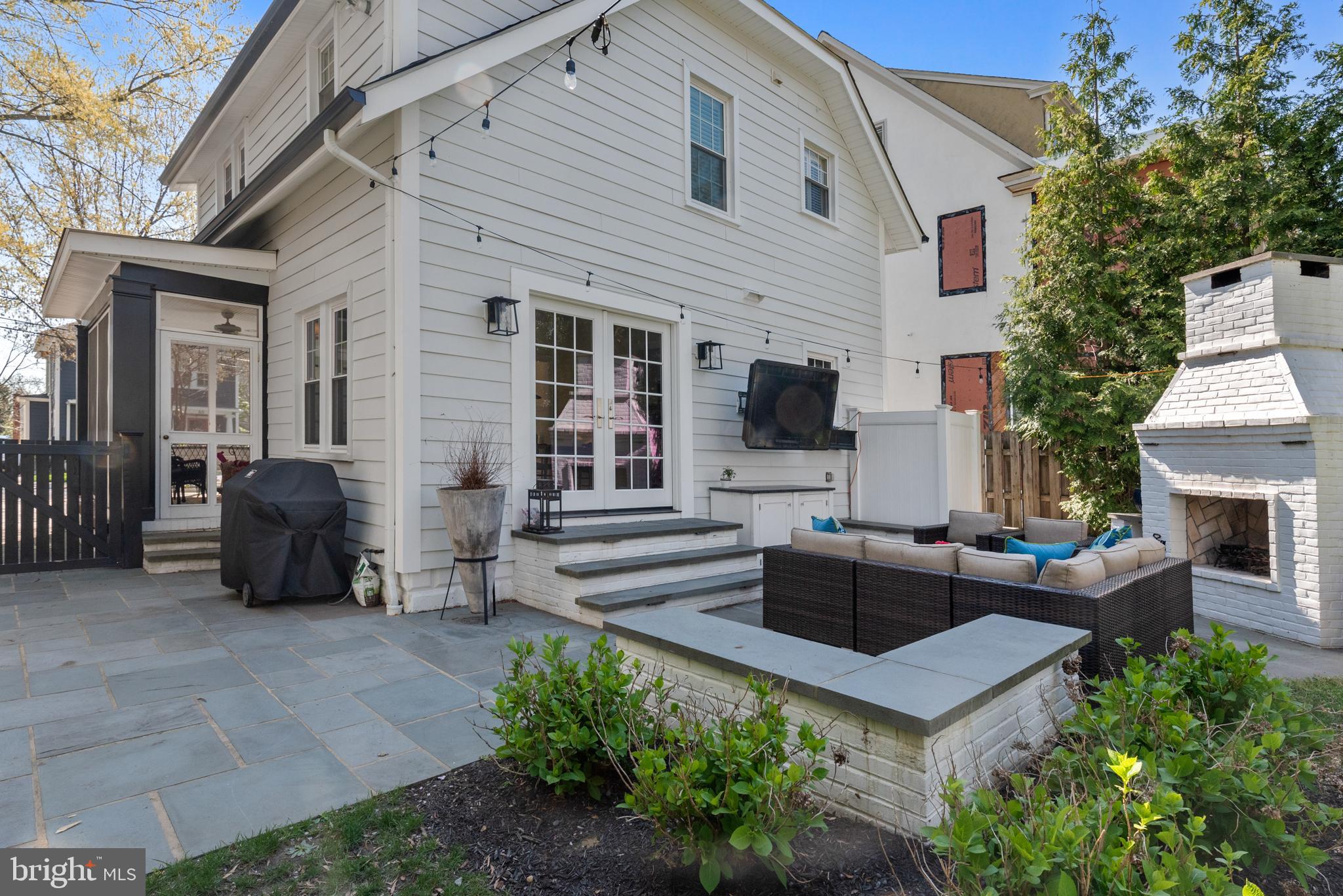 MURRAY HILL - Residential