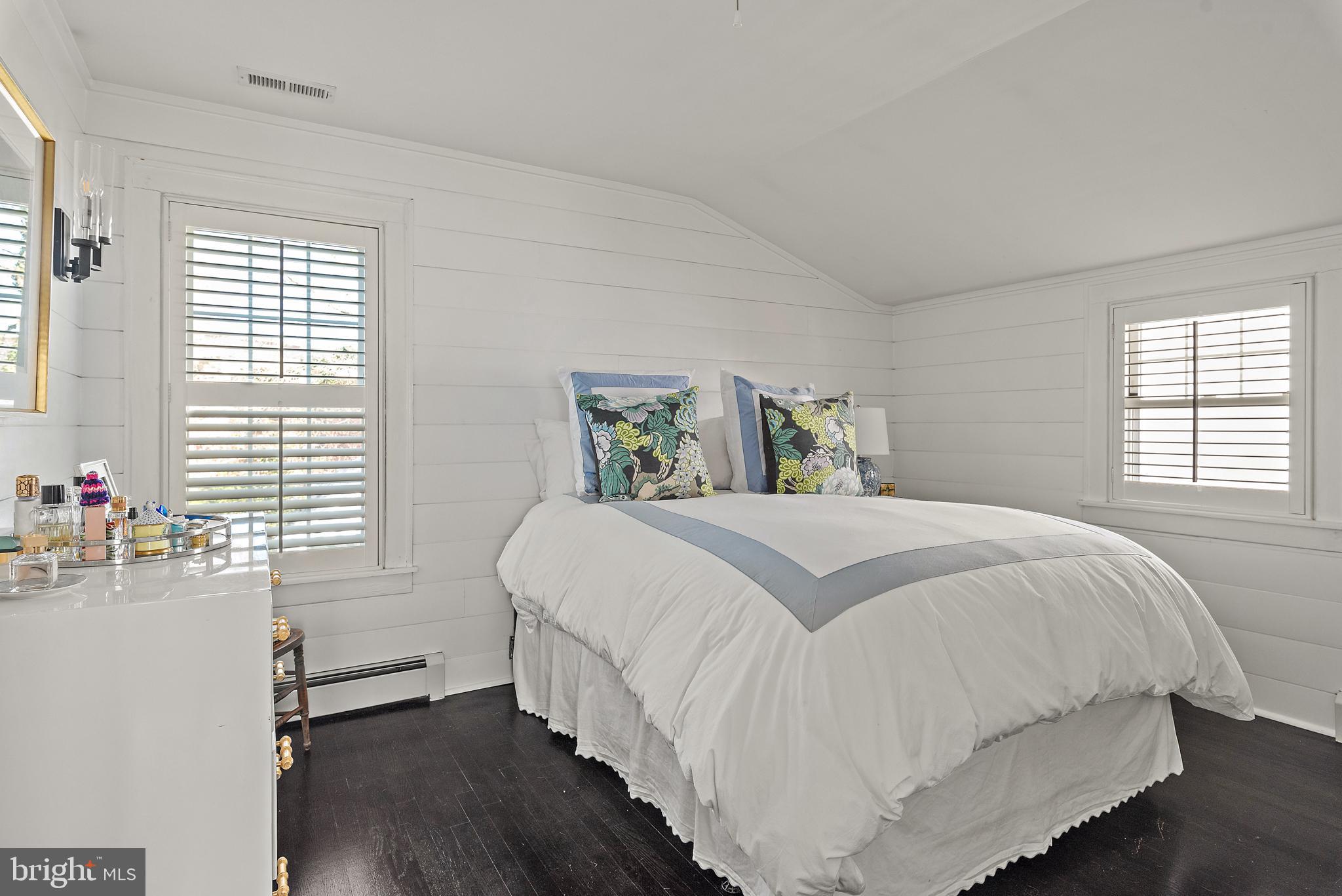 MURRAY HILL - Residential