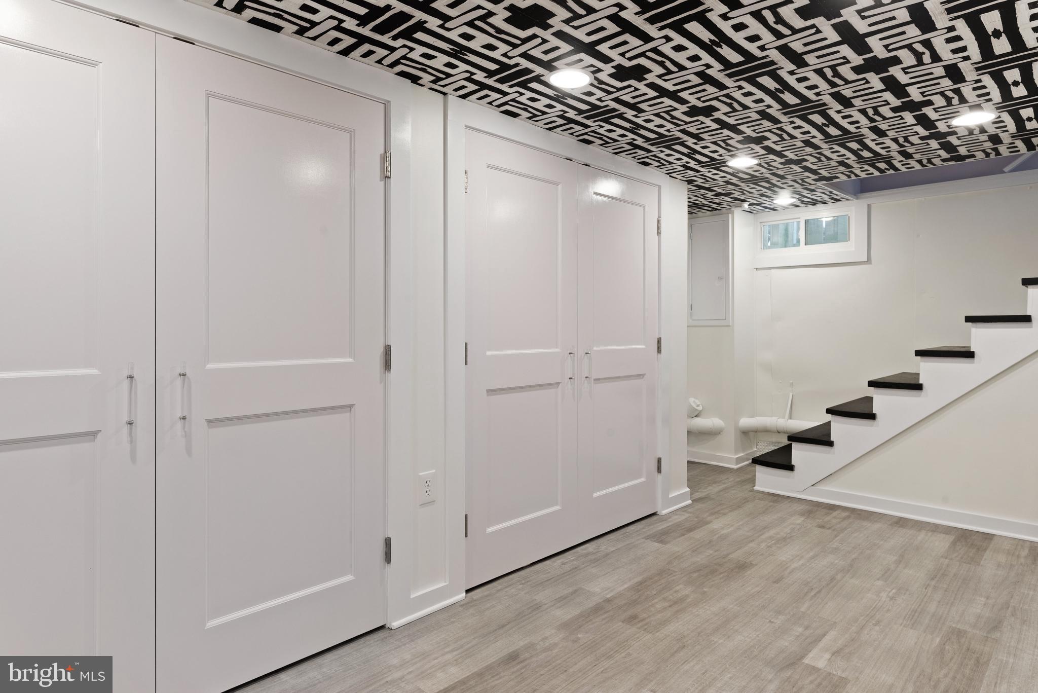 MURRAY HILL - Residential