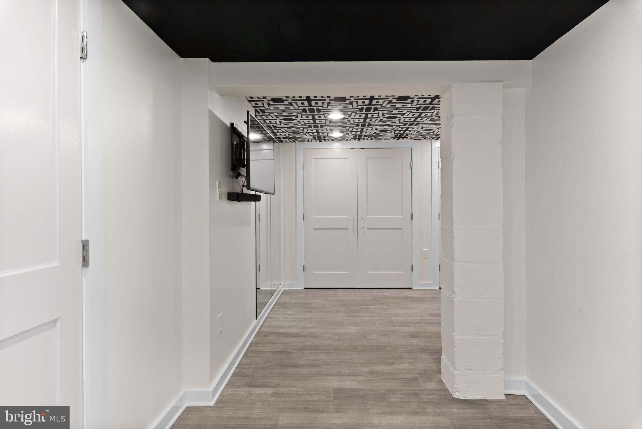 MURRAY HILL - Residential