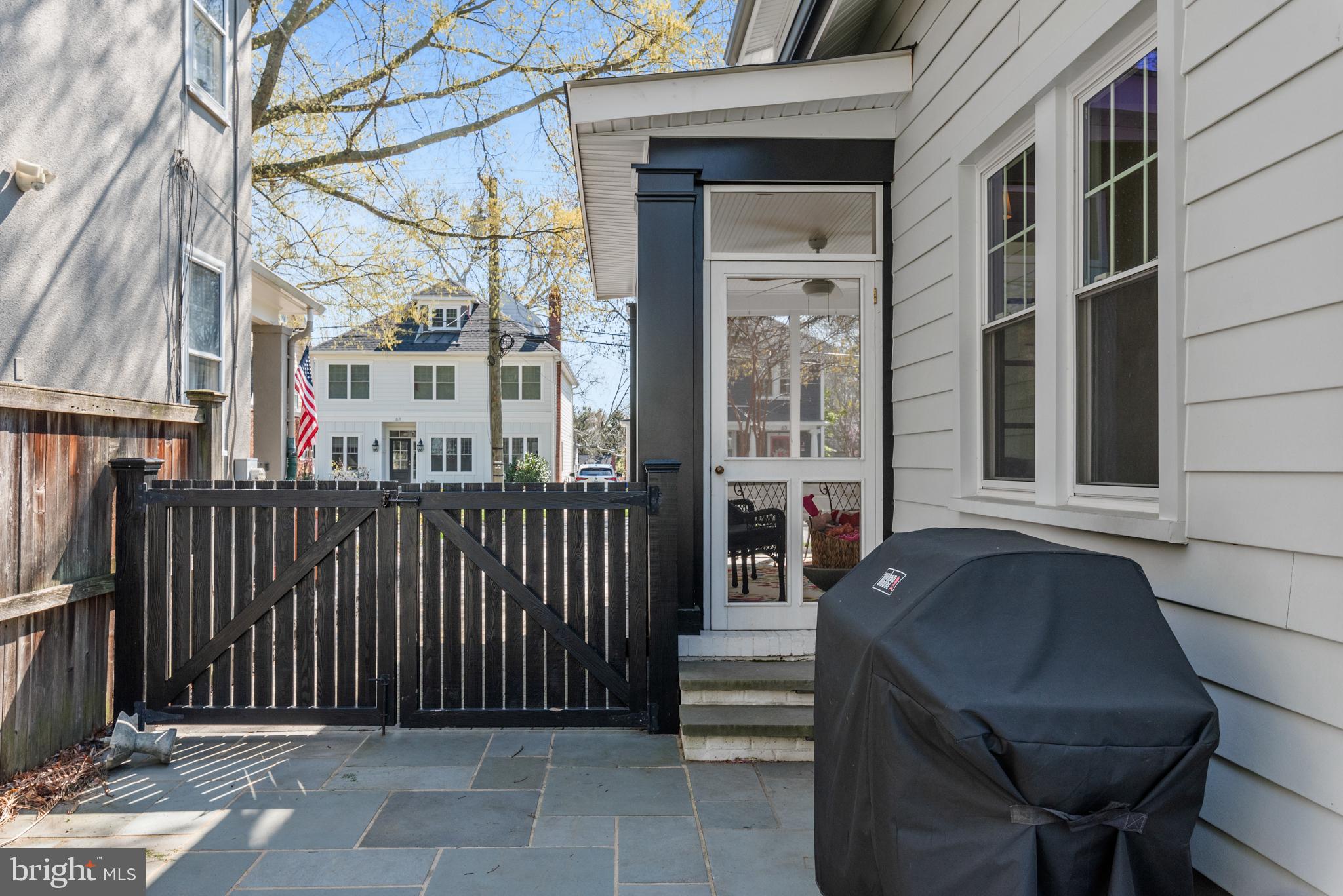 MURRAY HILL - Residential