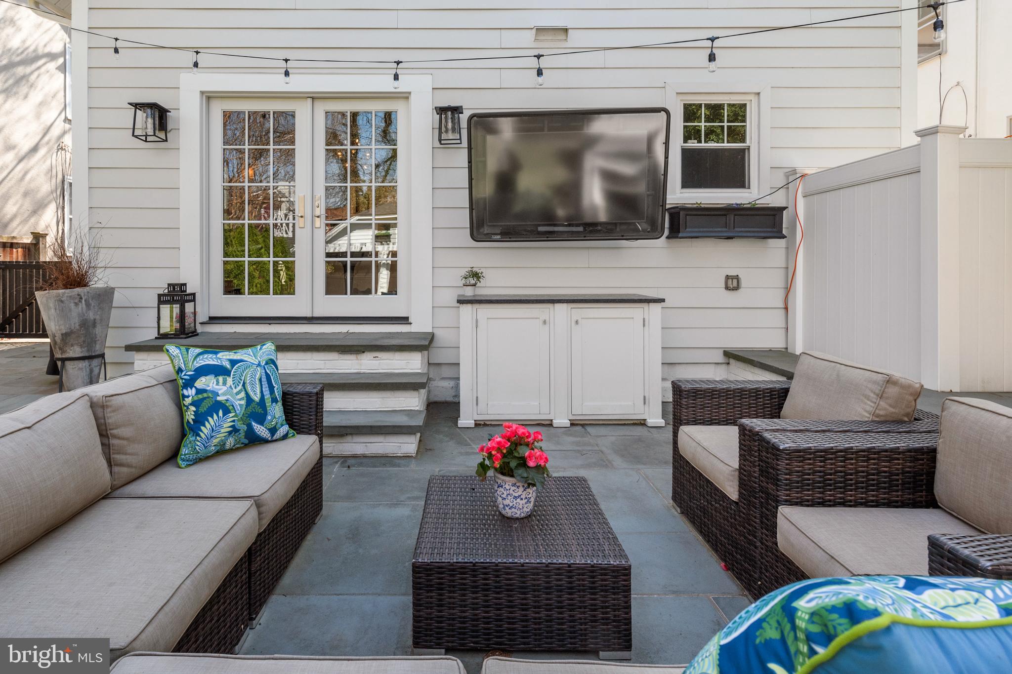 MURRAY HILL - Residential