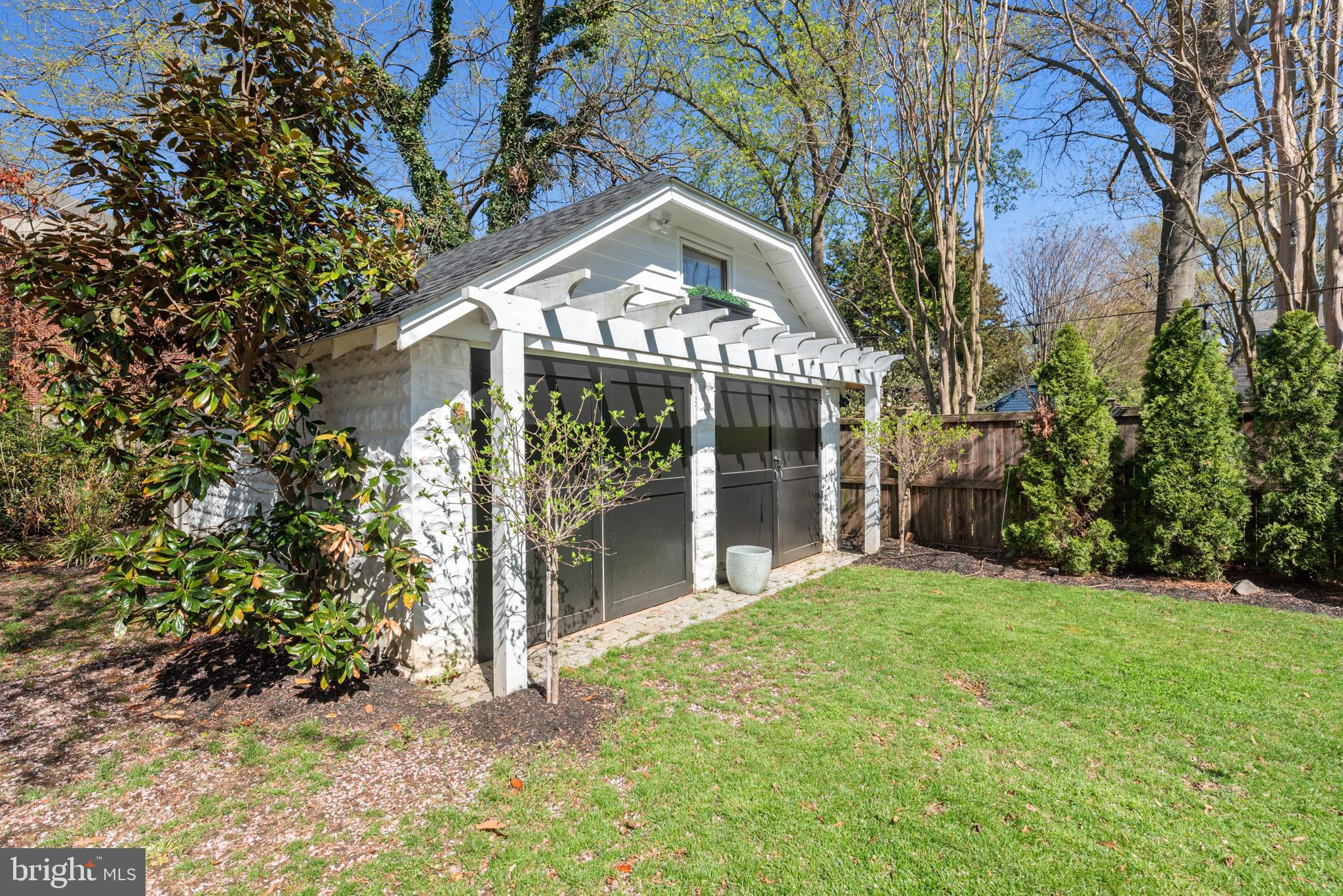 MURRAY HILL - Residential