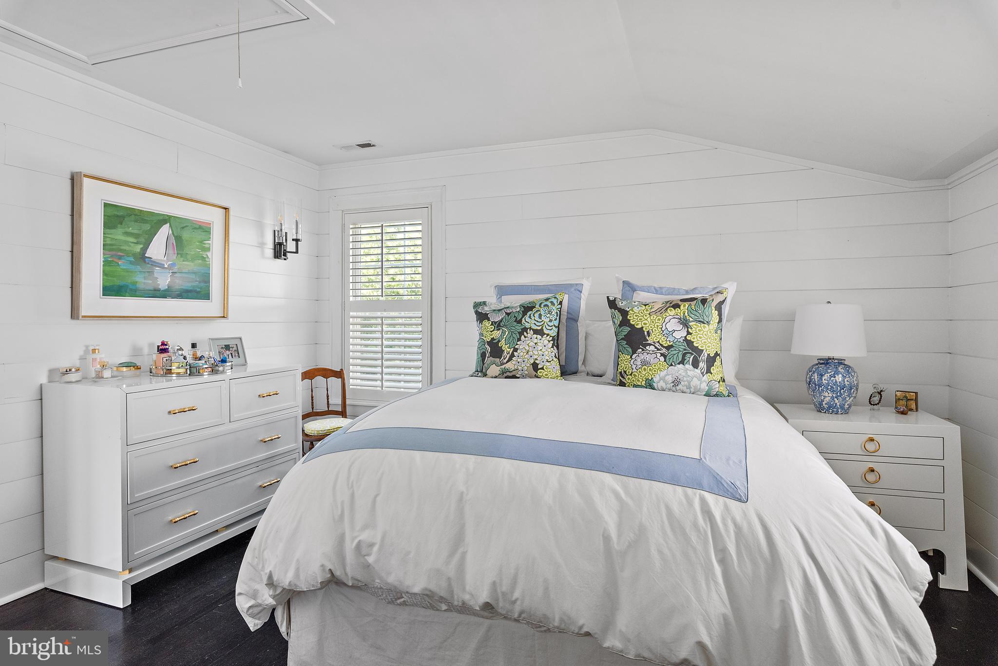 MURRAY HILL - Residential