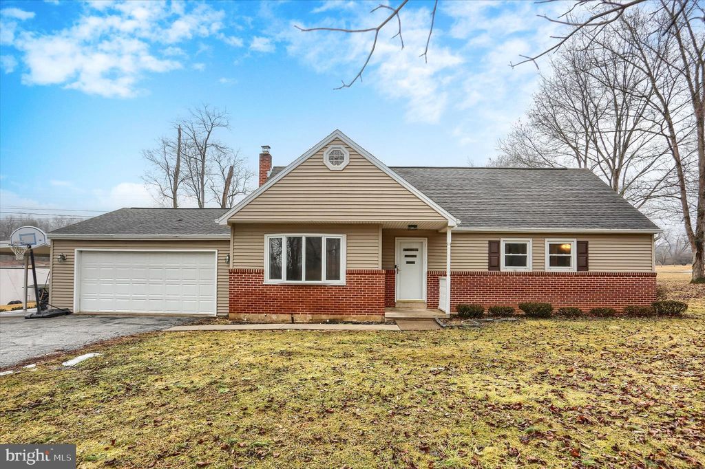 Photo of 685 Knight Road, HARRISBURG, PA 17111 (MLS # PADA2057186)