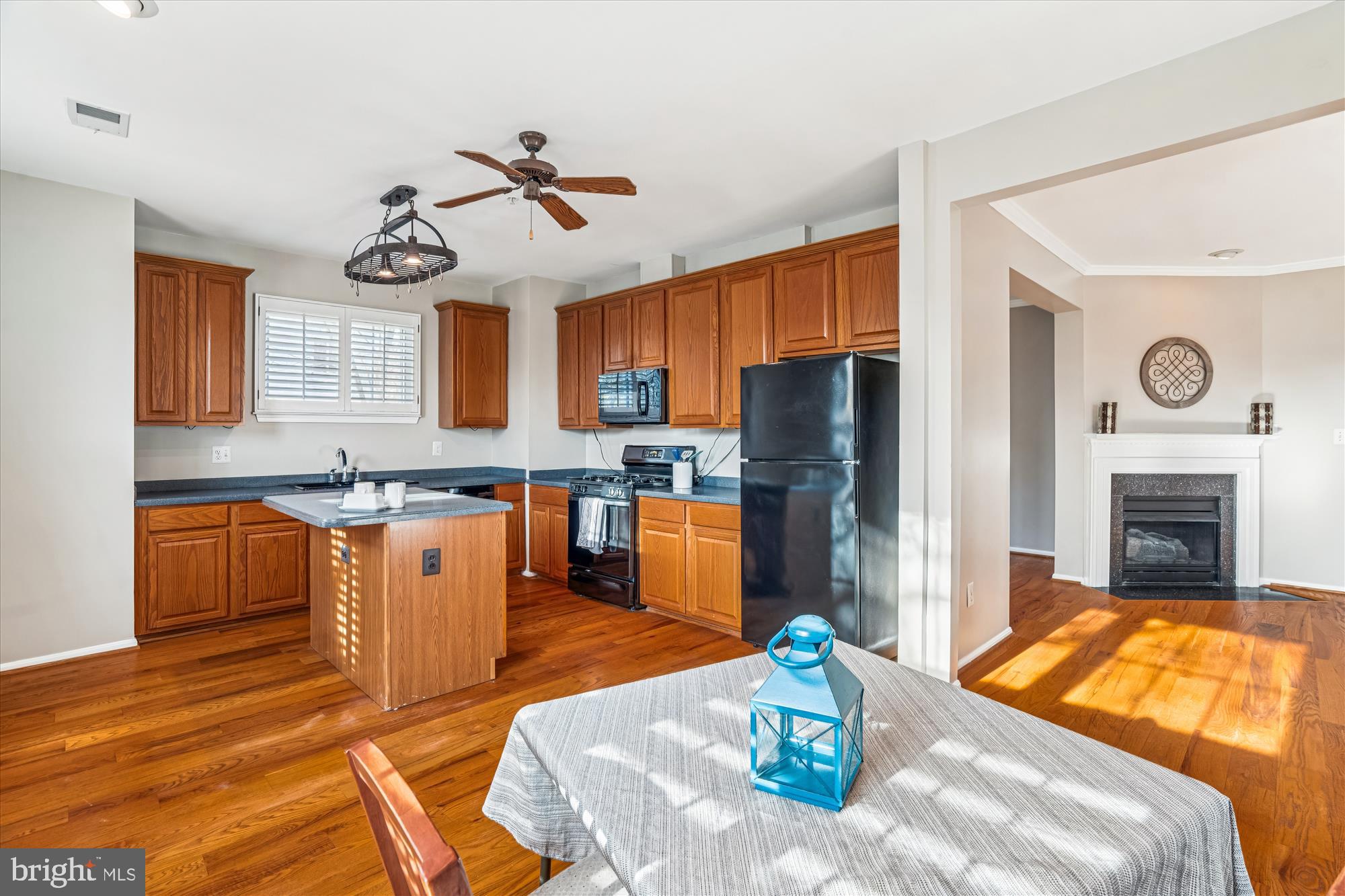 WOODLAND BOWIE CONDO - Residential Lease