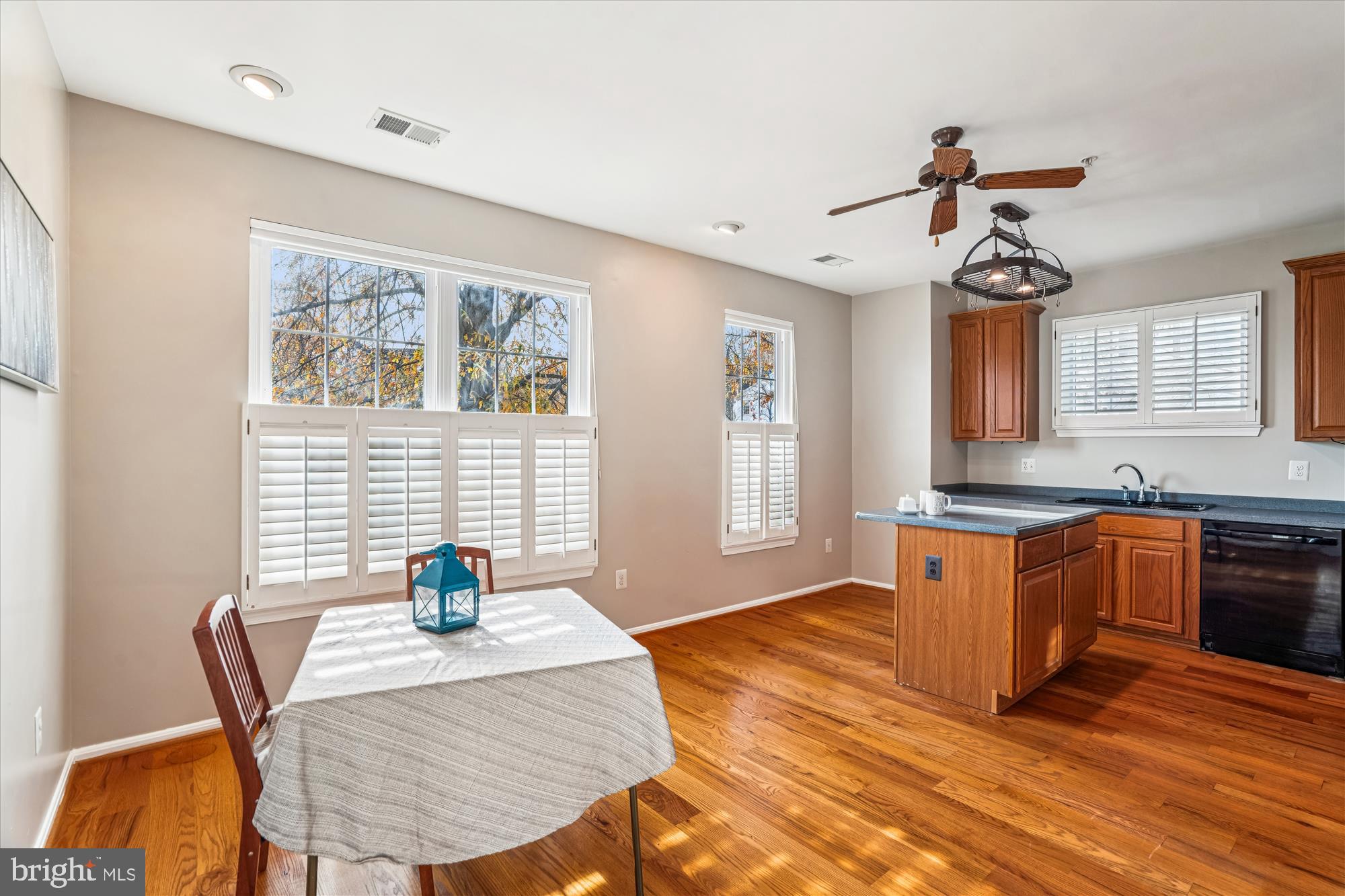 WOODLAND BOWIE CONDO - Residential Lease