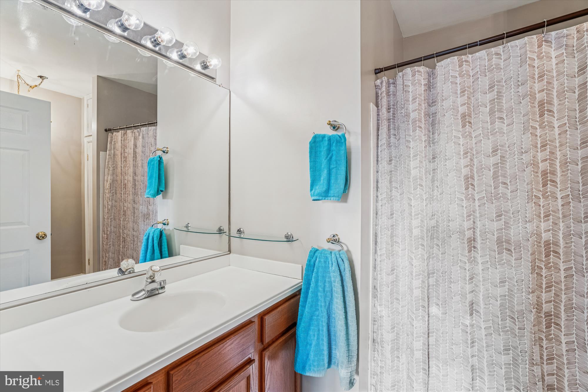 WOODLAND BOWIE CONDO - Residential Lease