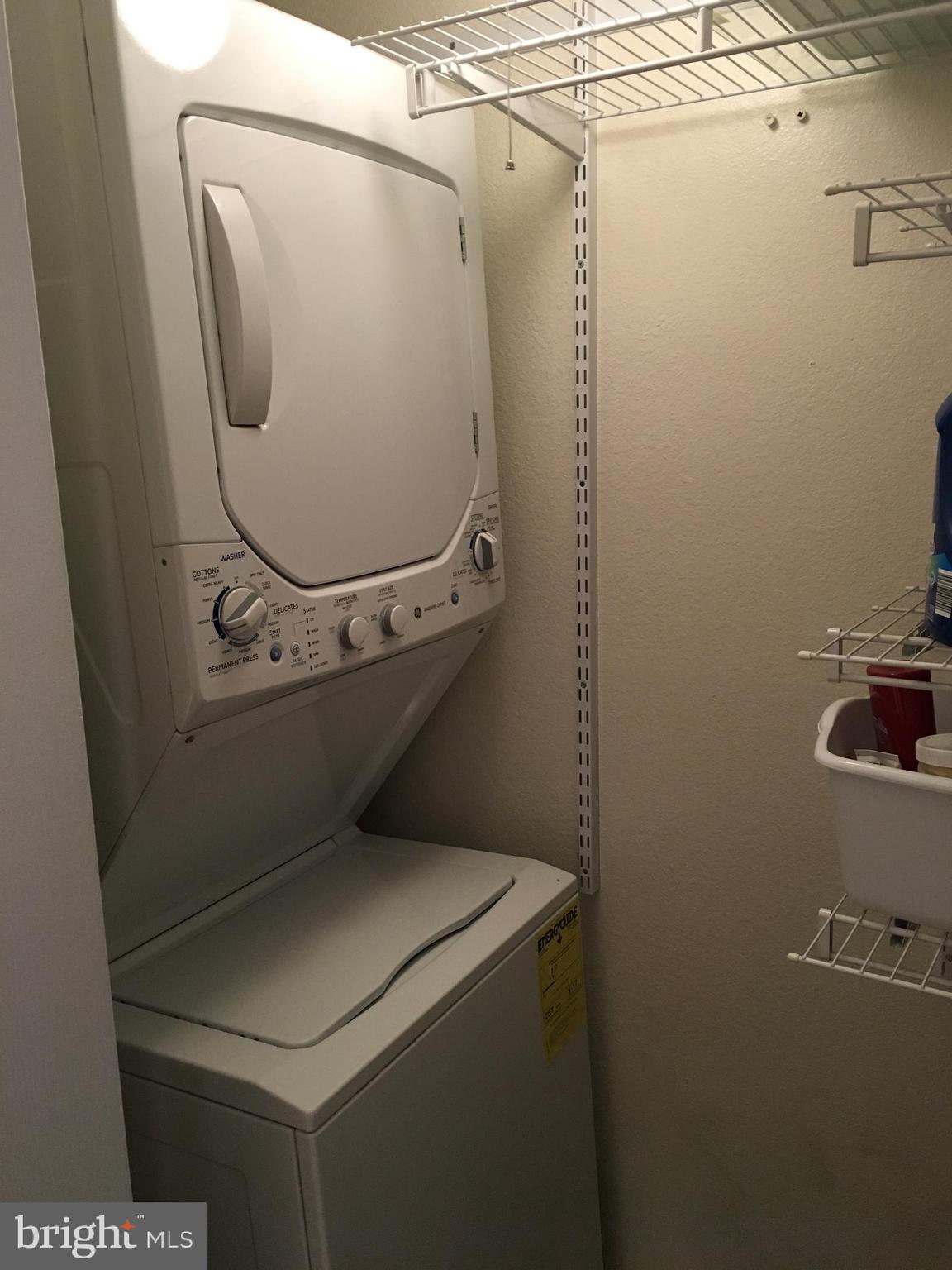 POINTE AT PARK CENTER - Residential Lease