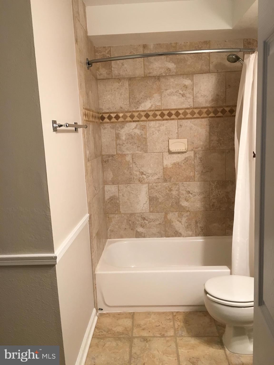 POINTE AT PARK CENTER - Residential Lease