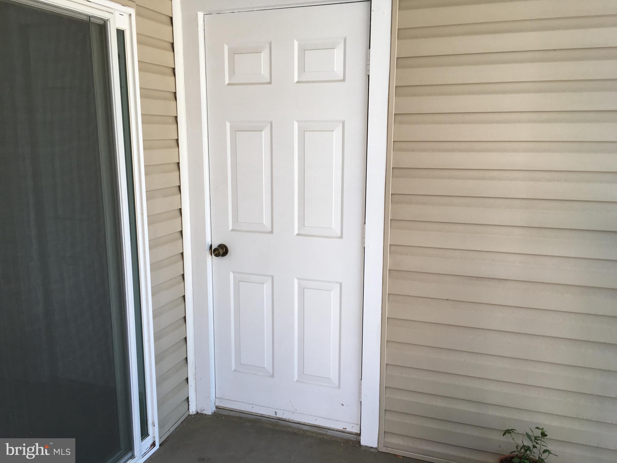 POINTE AT PARK CENTER - Residential Lease