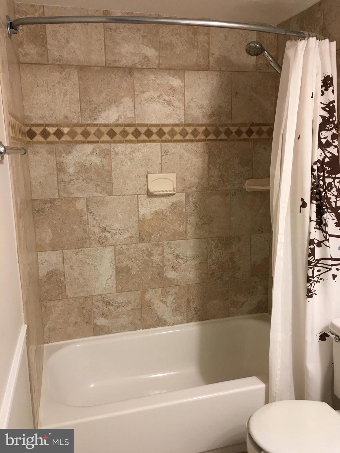 POINTE AT PARK CENTER - Residential Lease