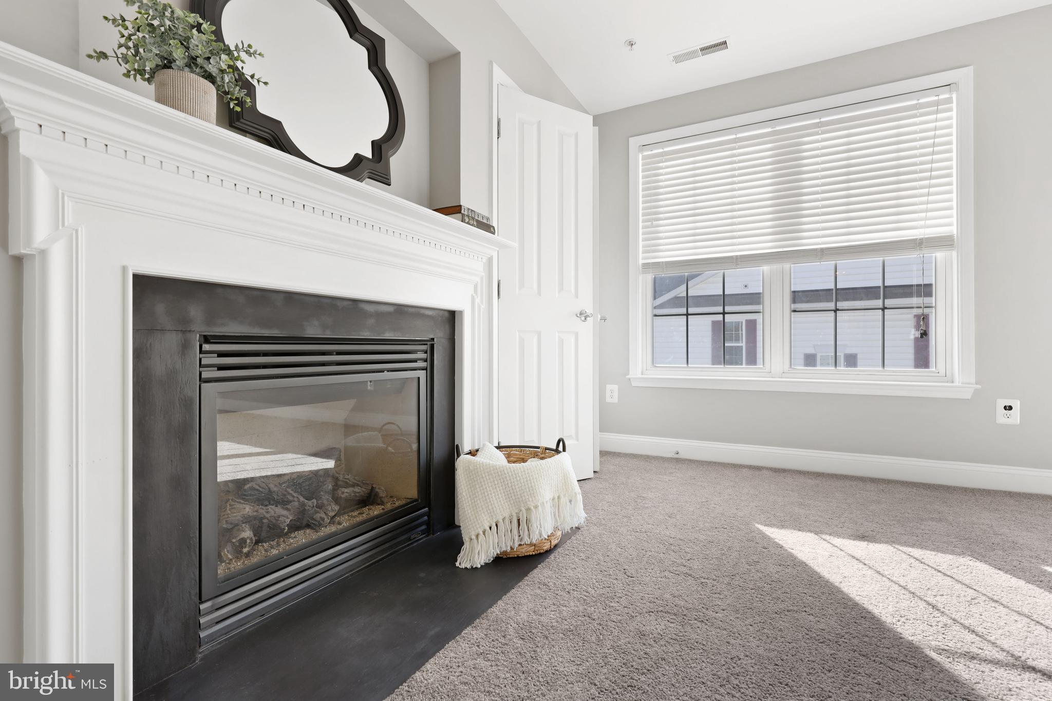 CAMDEN CROSSING - Residential