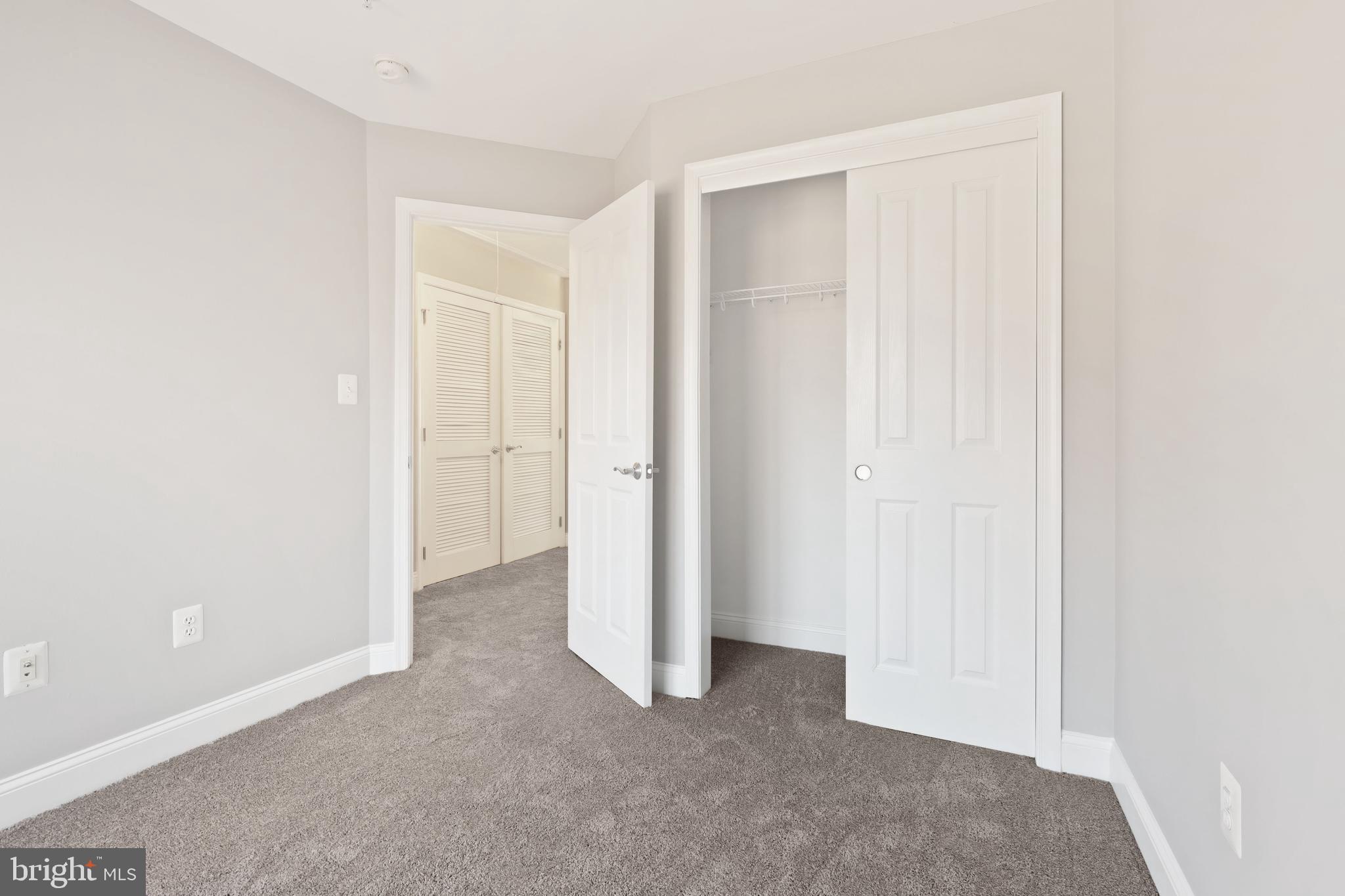 CAMDEN CROSSING - Residential