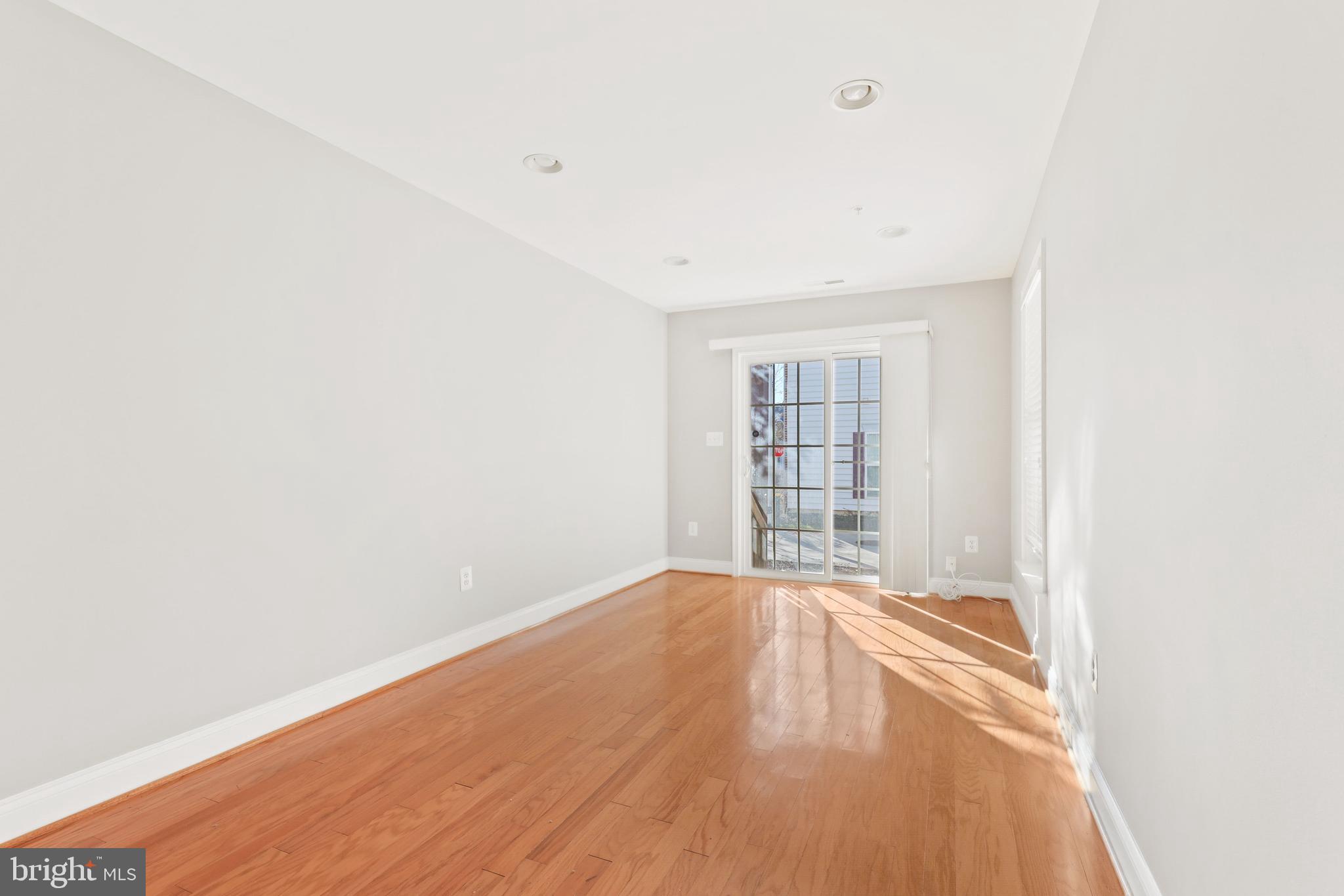 CAMDEN CROSSING - Residential