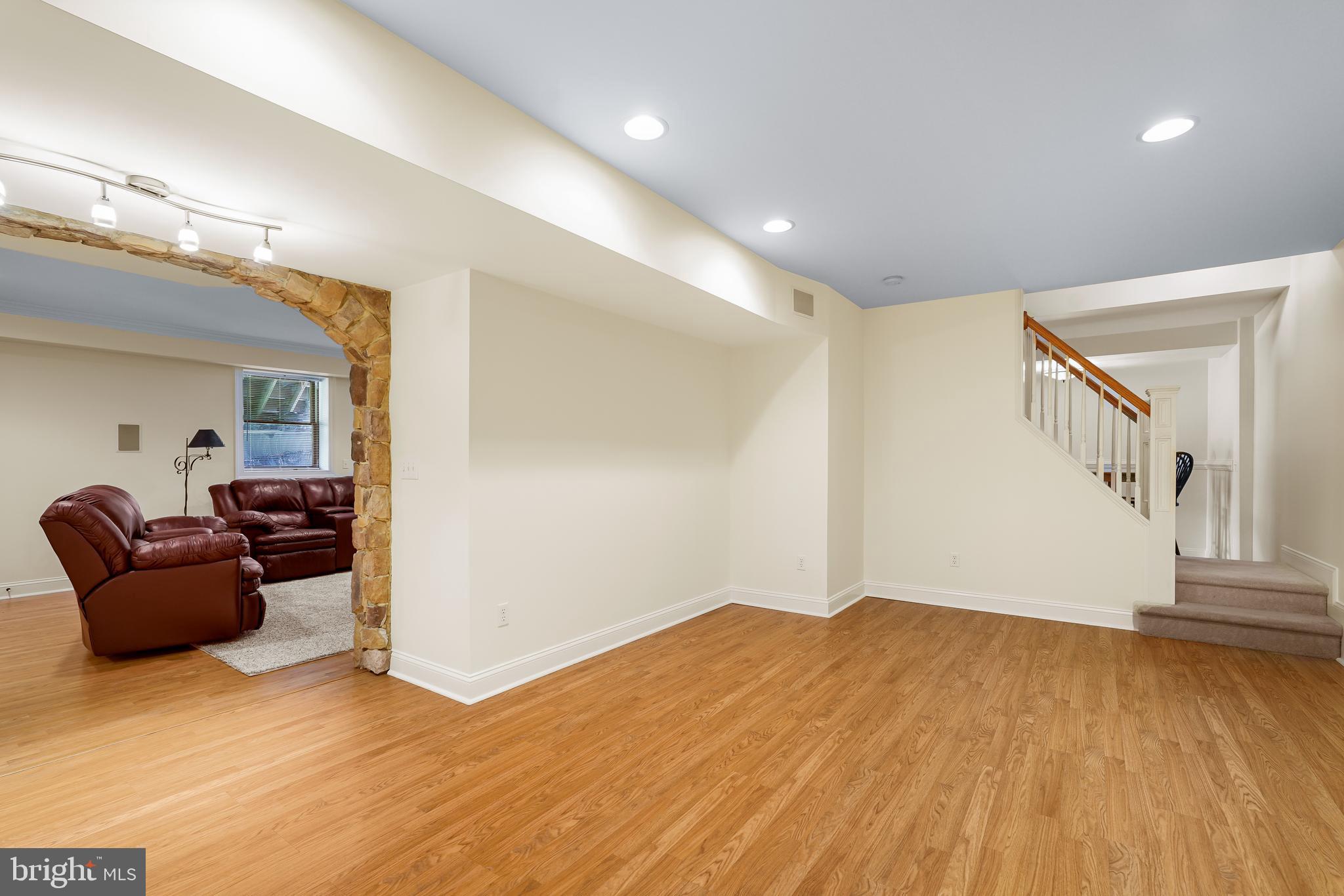 BATTERY POINT FARMS - Residential