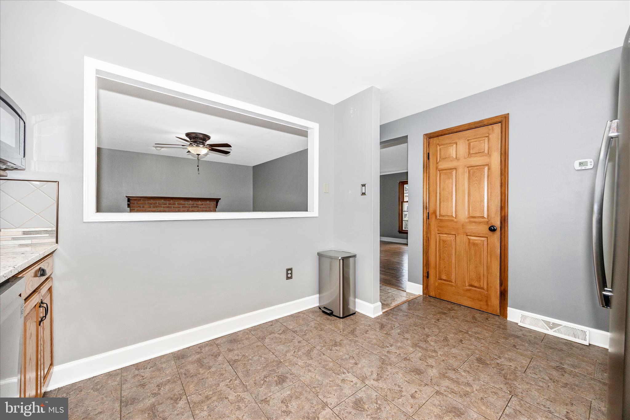 COLONIAL PARK EAST - Residential