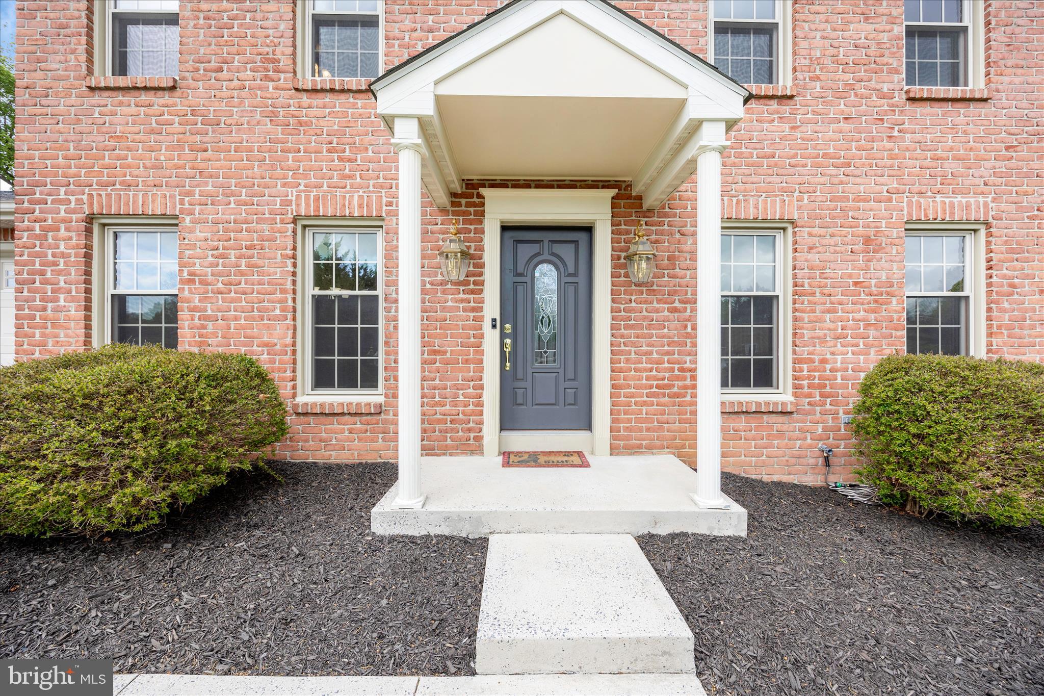 COLONIAL PARK EAST - Residential