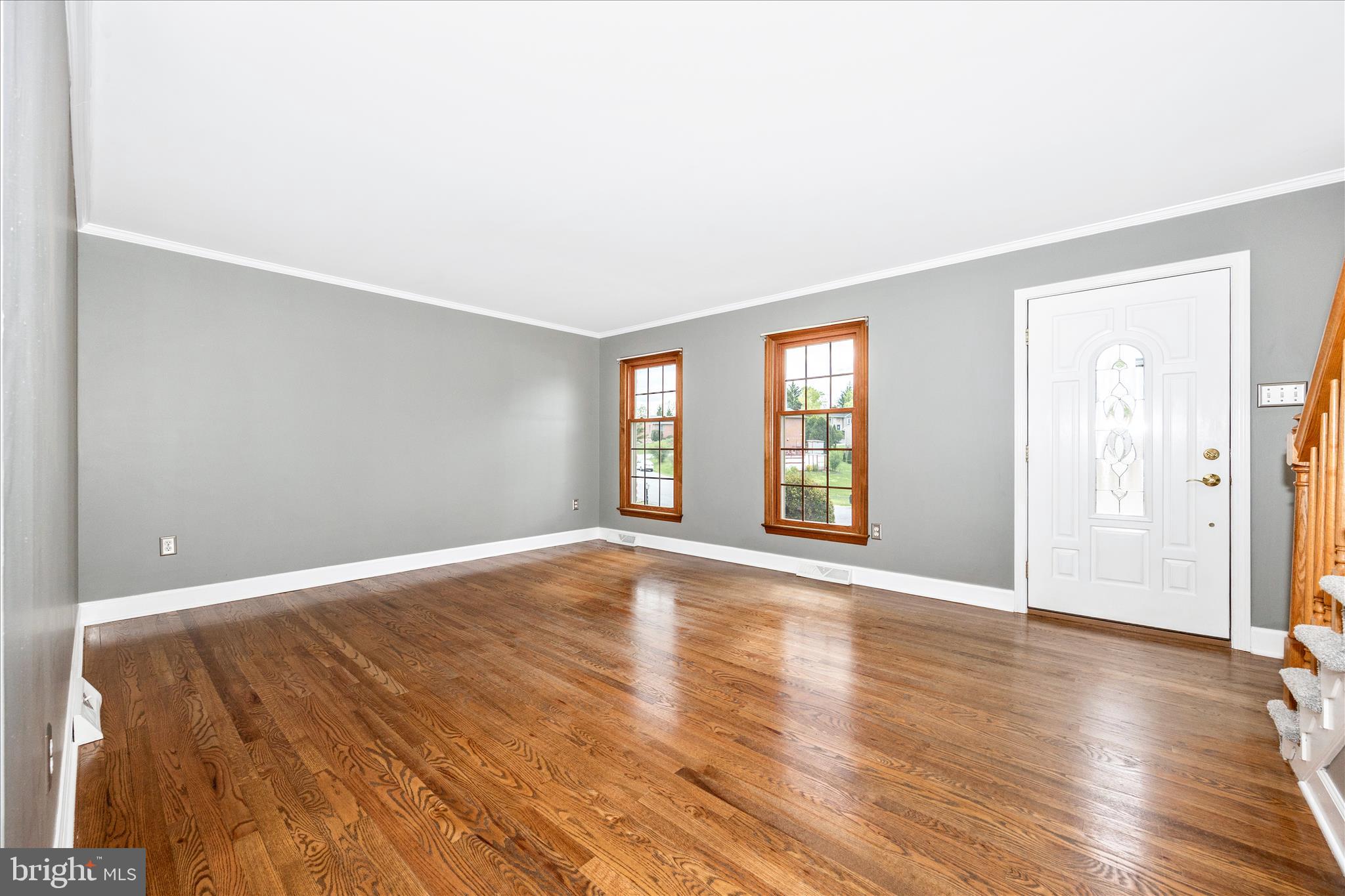 COLONIAL PARK EAST - Residential