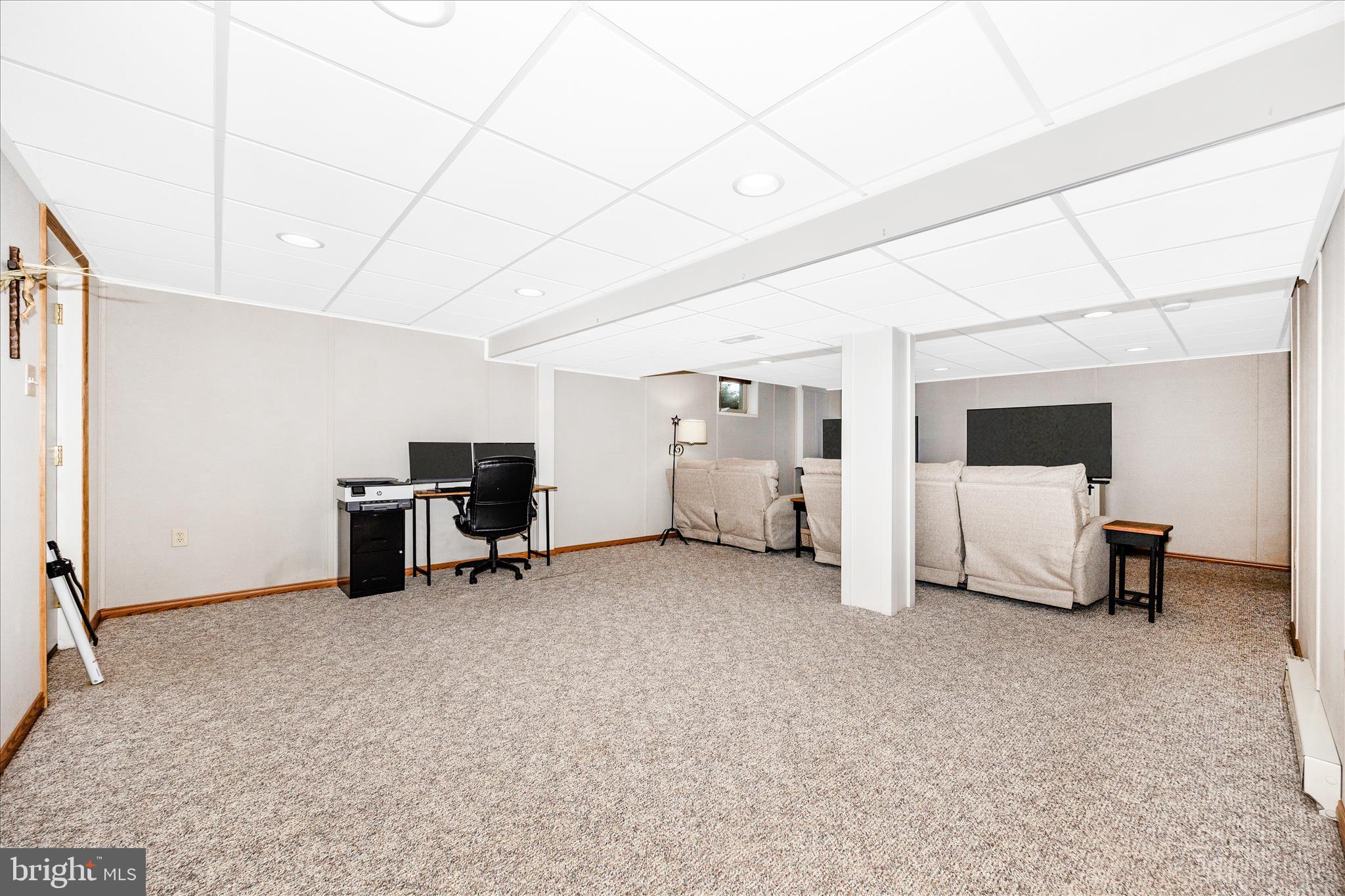 COLONIAL PARK EAST - Residential