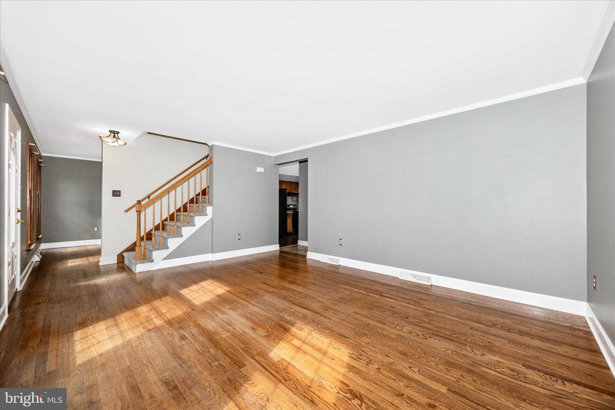 COLONIAL PARK EAST - Residential