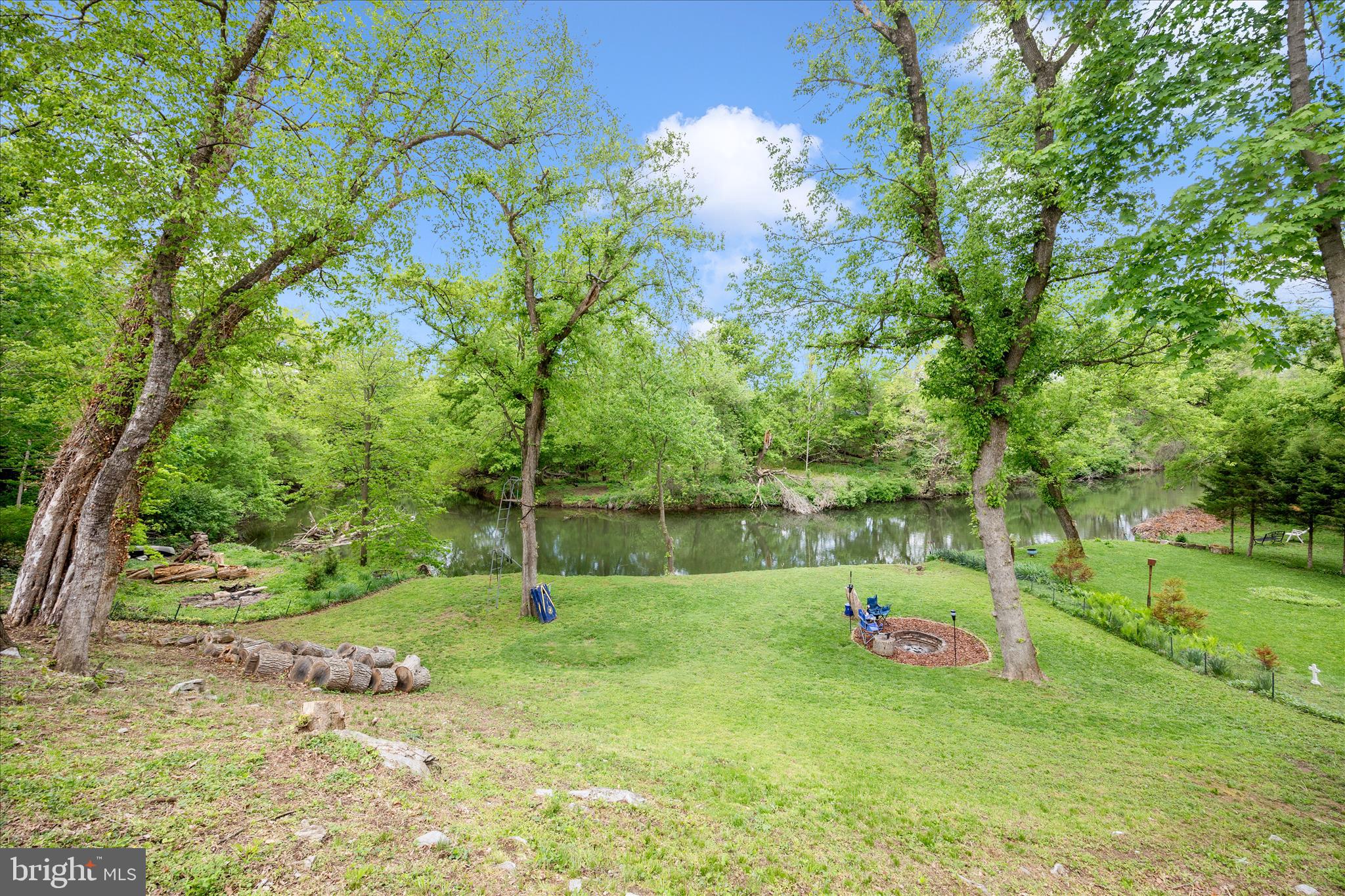 COLONIAL PARK EAST - Residential