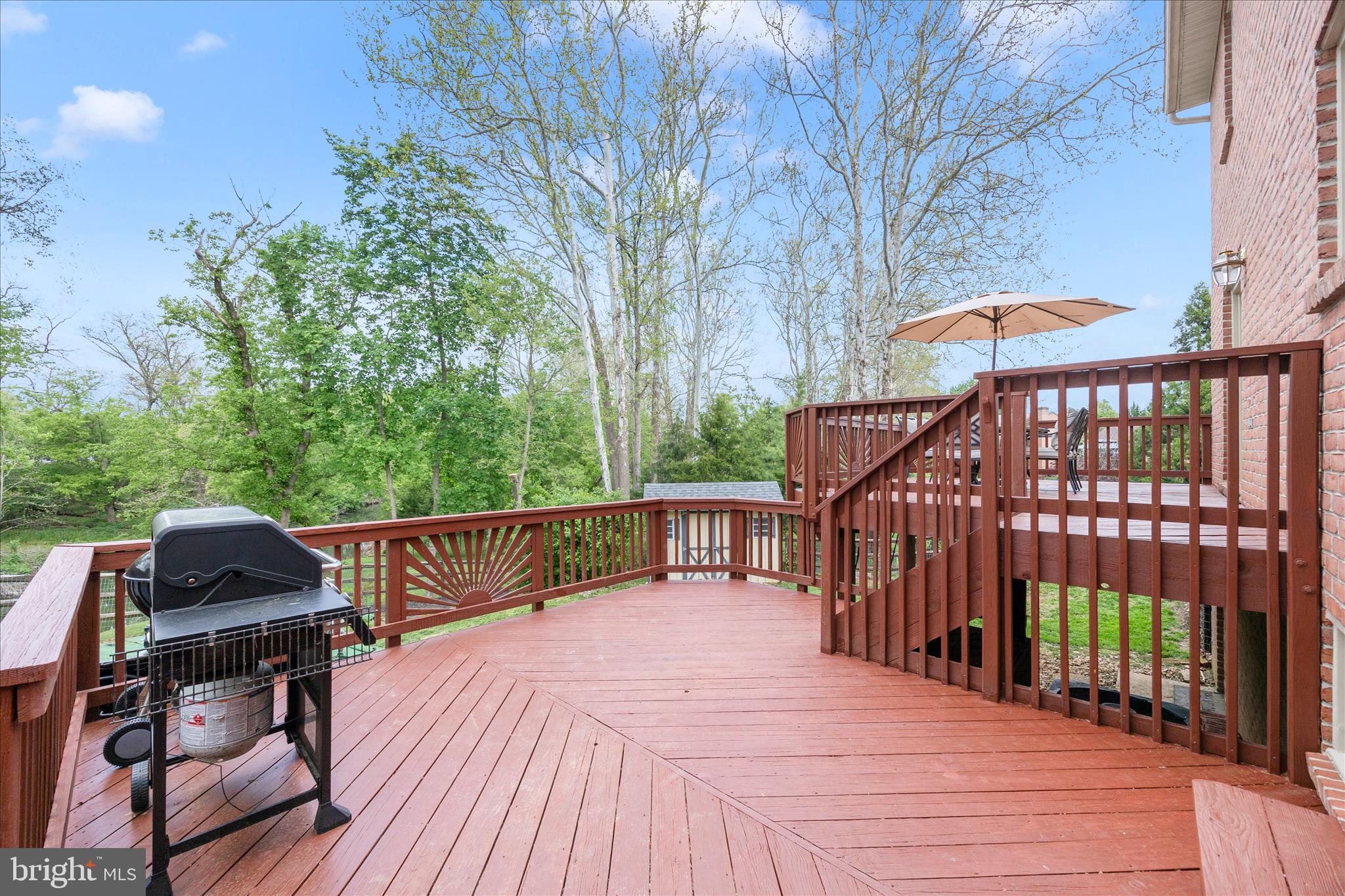 COLONIAL PARK EAST - Residential