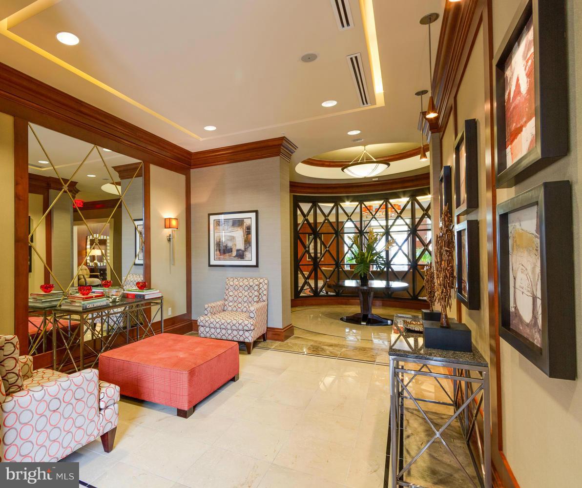 ONE PARK CREST - Residential Lease