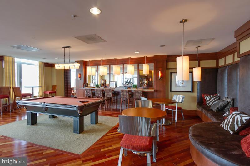 ONE PARK CREST - Residential Lease