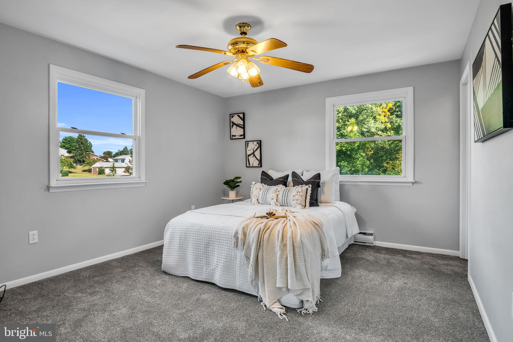 HODGES HEIGHTS - Residential