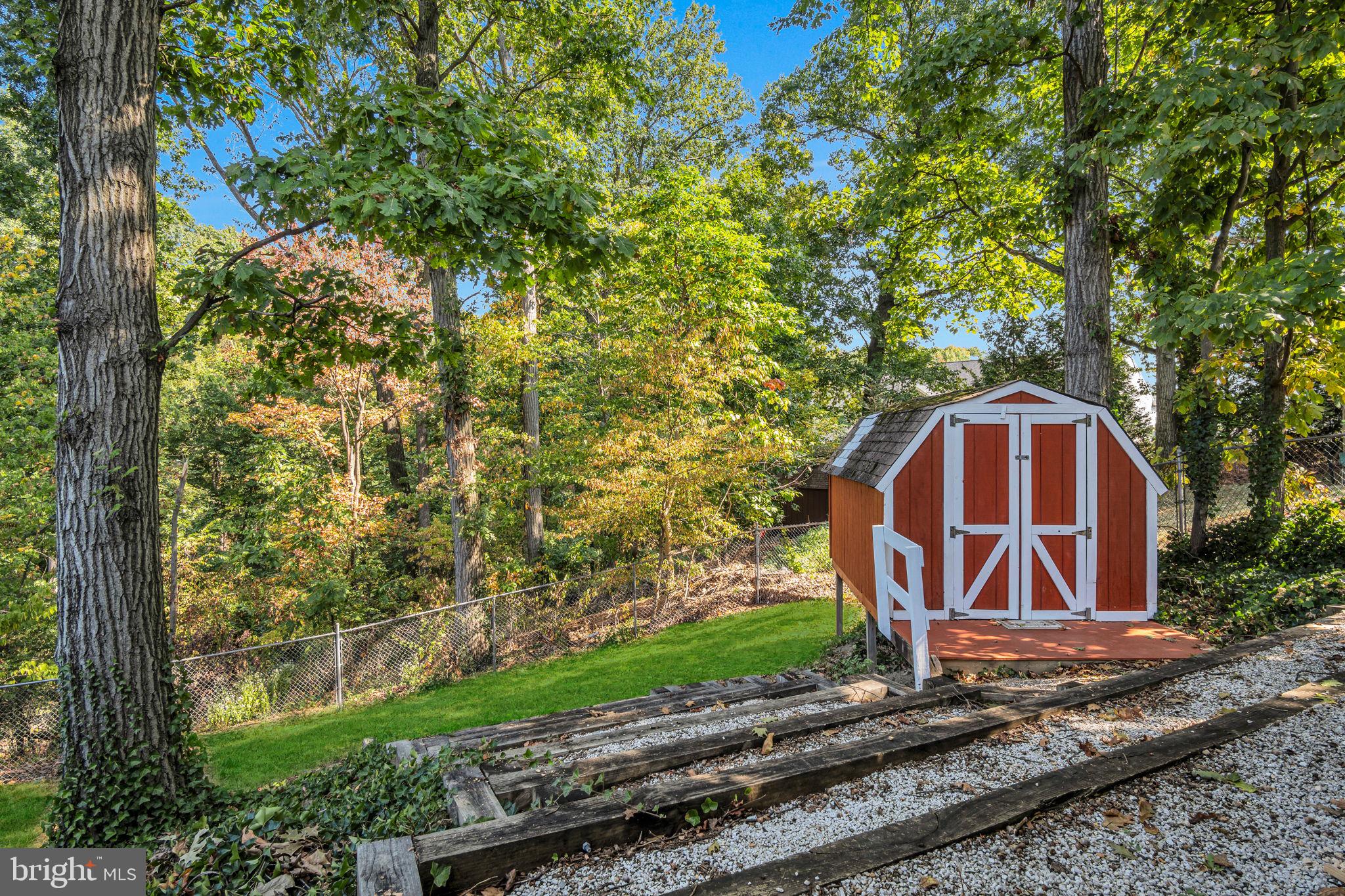 HODGES HEIGHTS - Residential