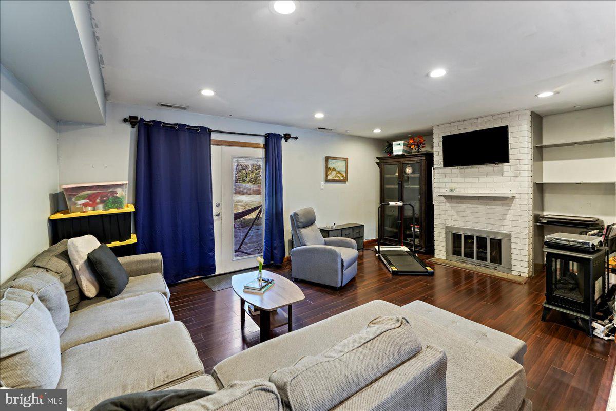 STONY BROOK - Residential