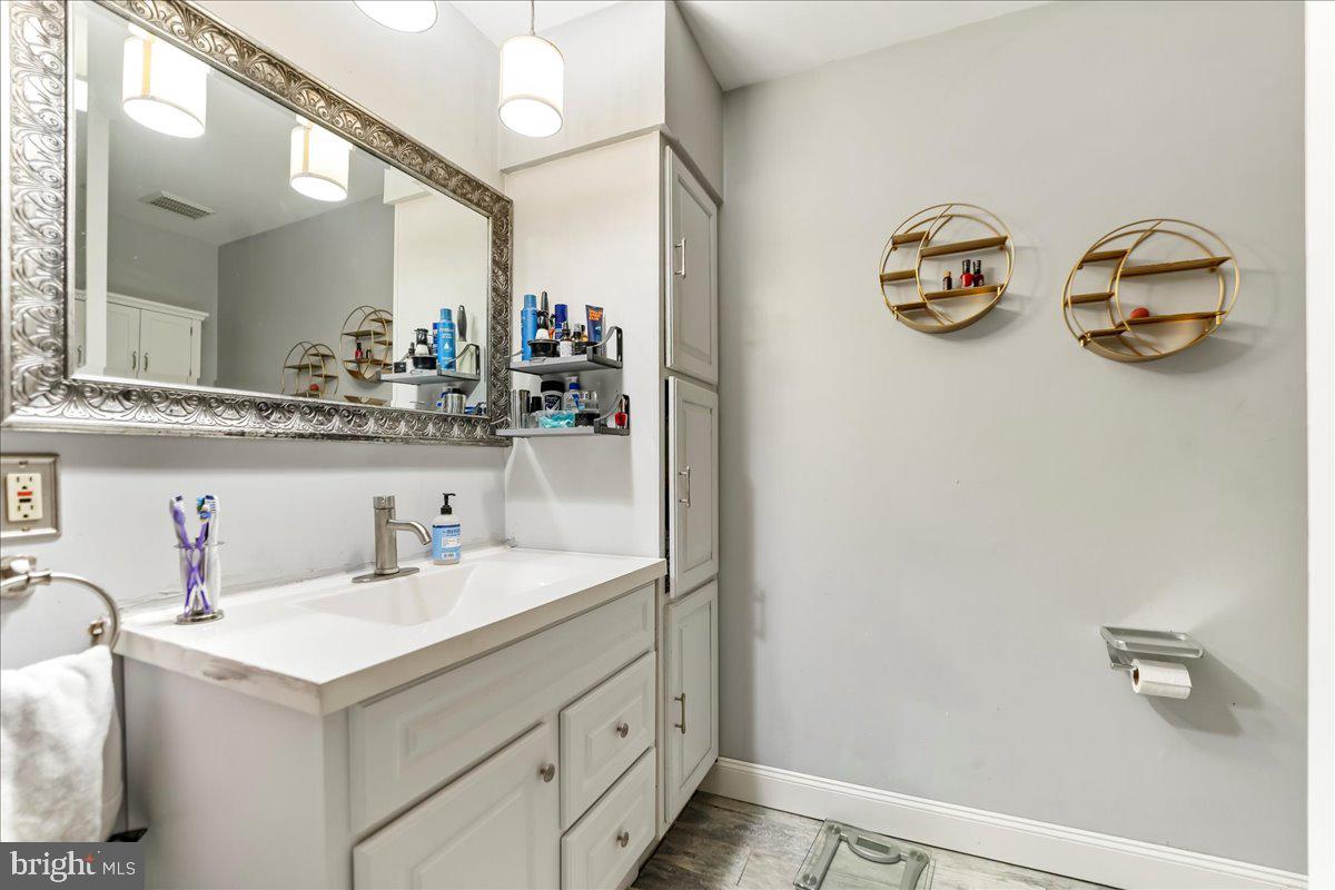 STONY BROOK - Residential