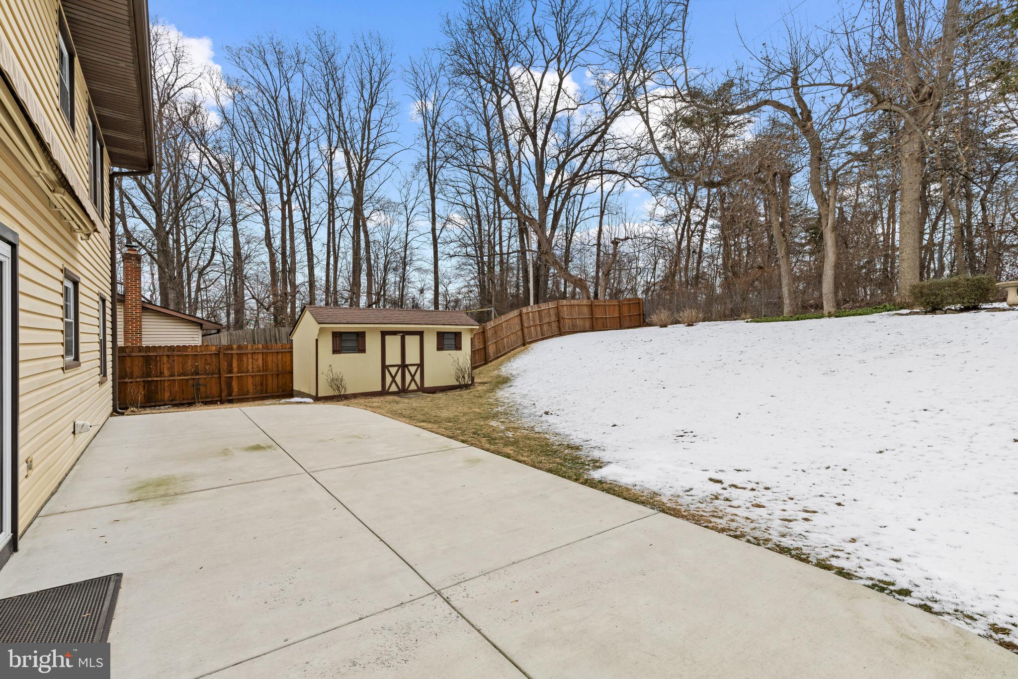 FOUR SEASONS ESTATES - Residential