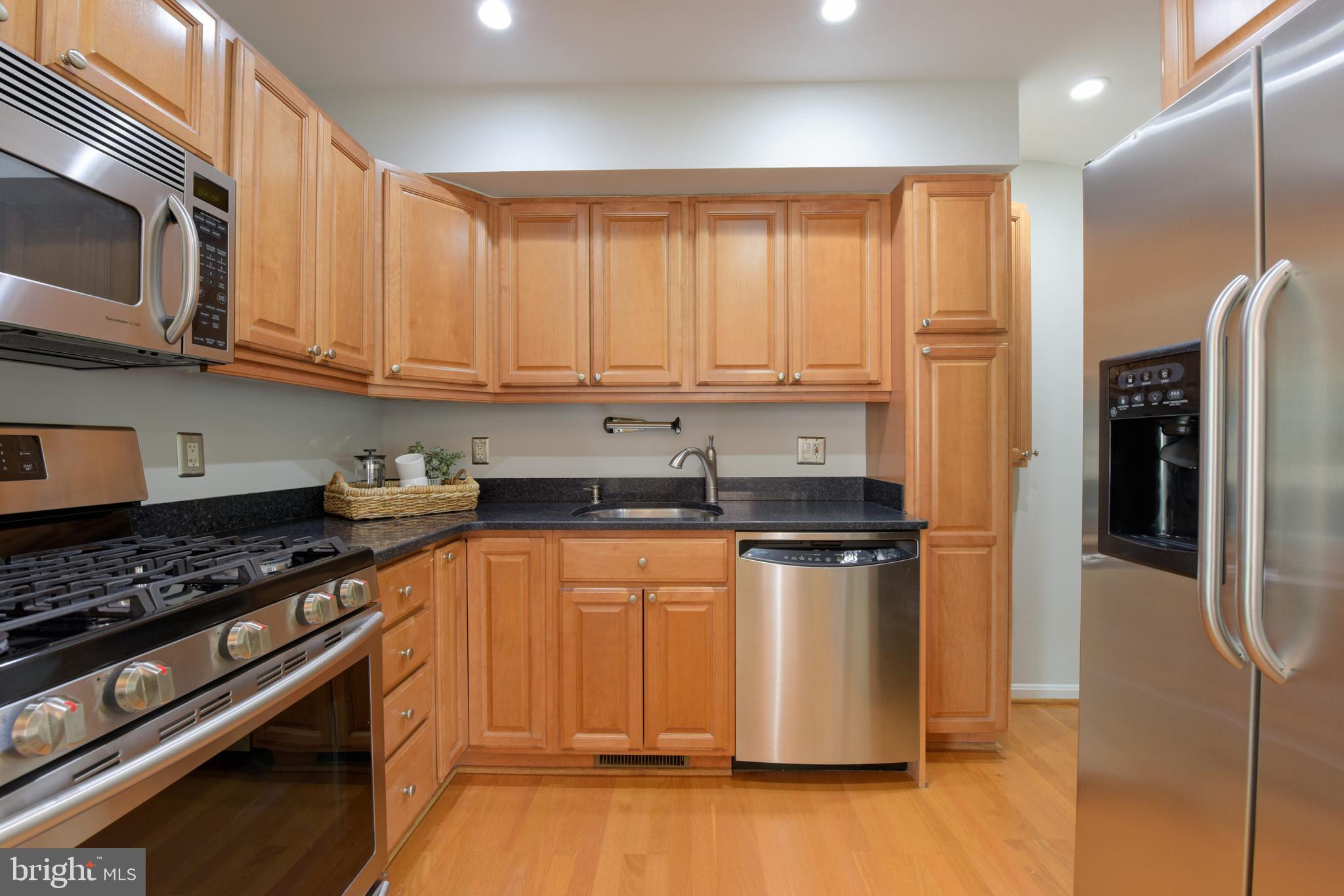 DEL RAY - Residential