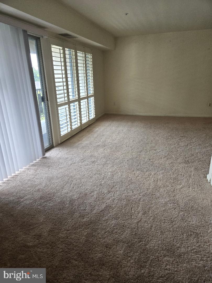 HUNTCREST - Residential