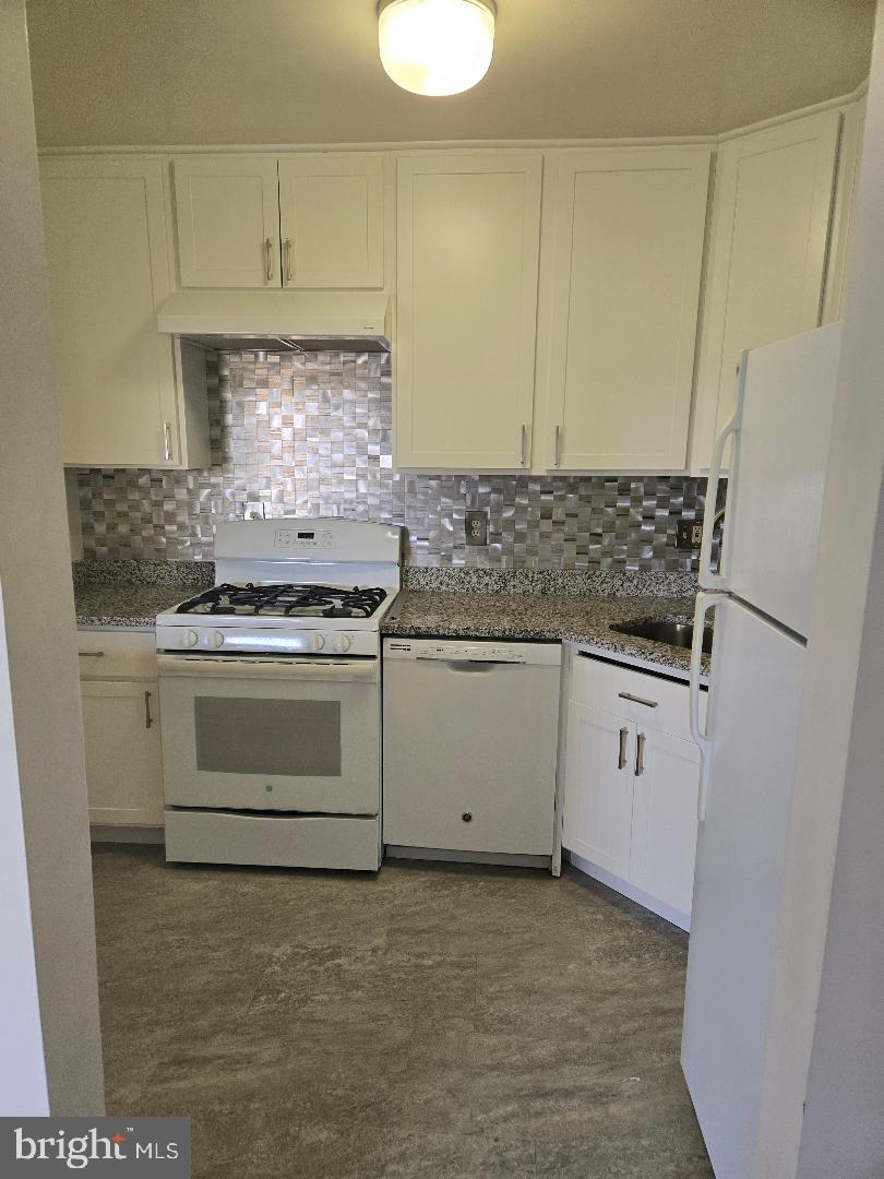 3140 BRINKLEY RD BRINKLEY 302