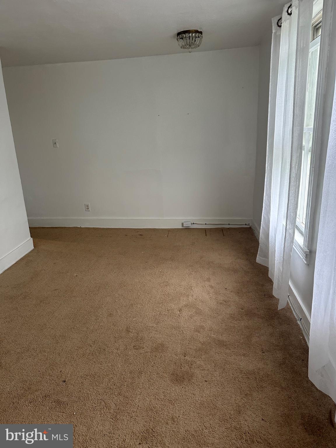 1359 MAIN APT D4