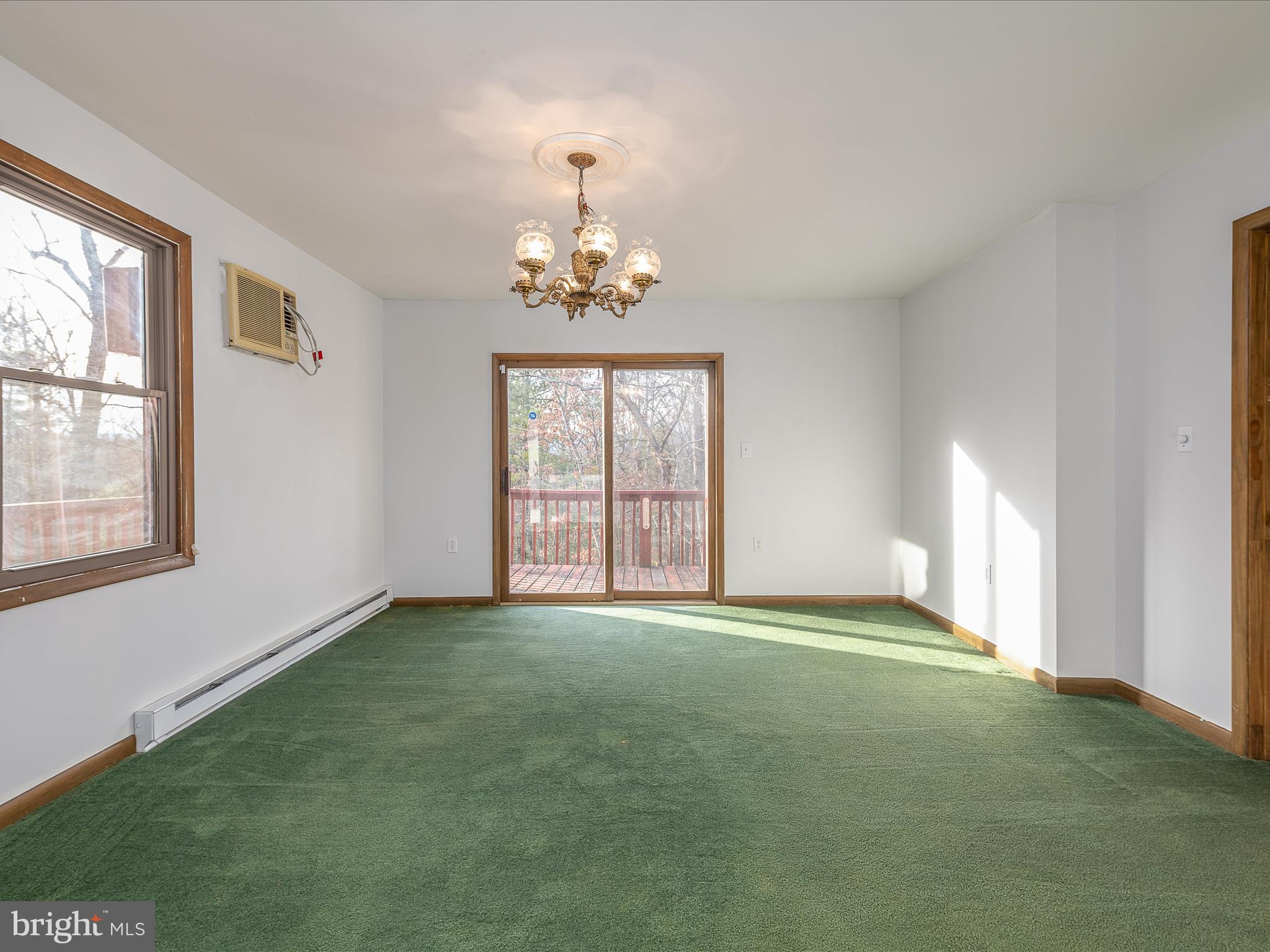 SLEEPY CREEK FOREST - Residential