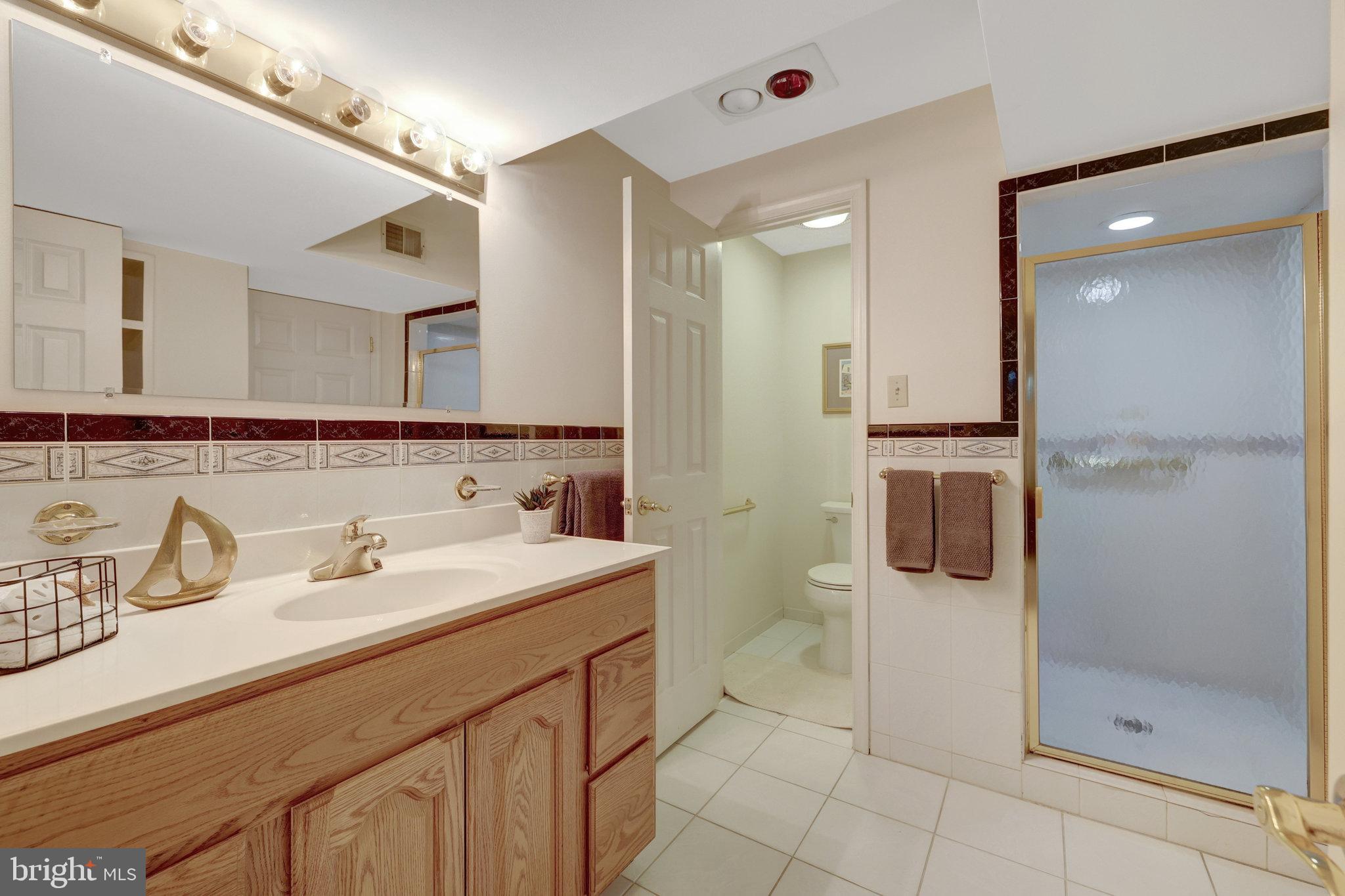 VIENNA WOODS - Residential