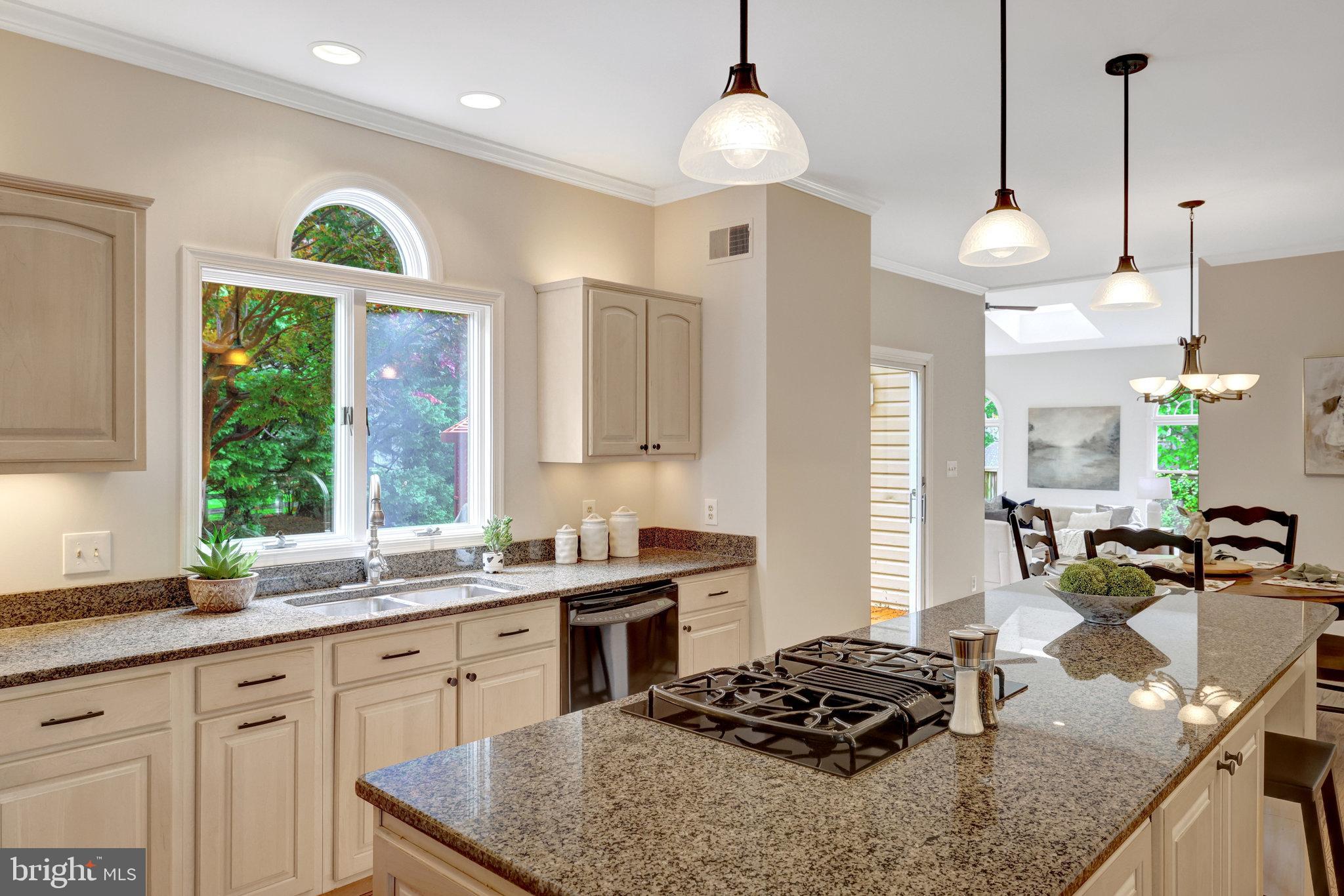 VIENNA WOODS - Residential