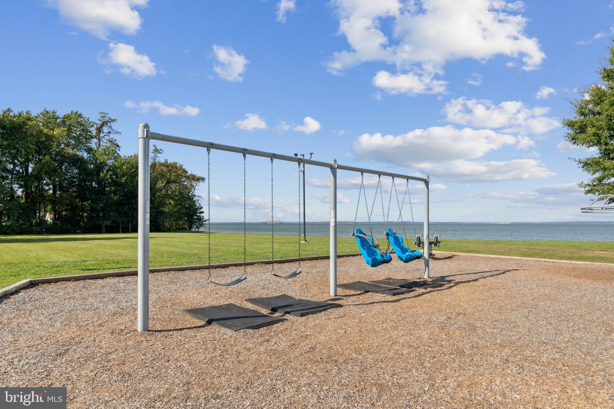 BAY CITY - Residential